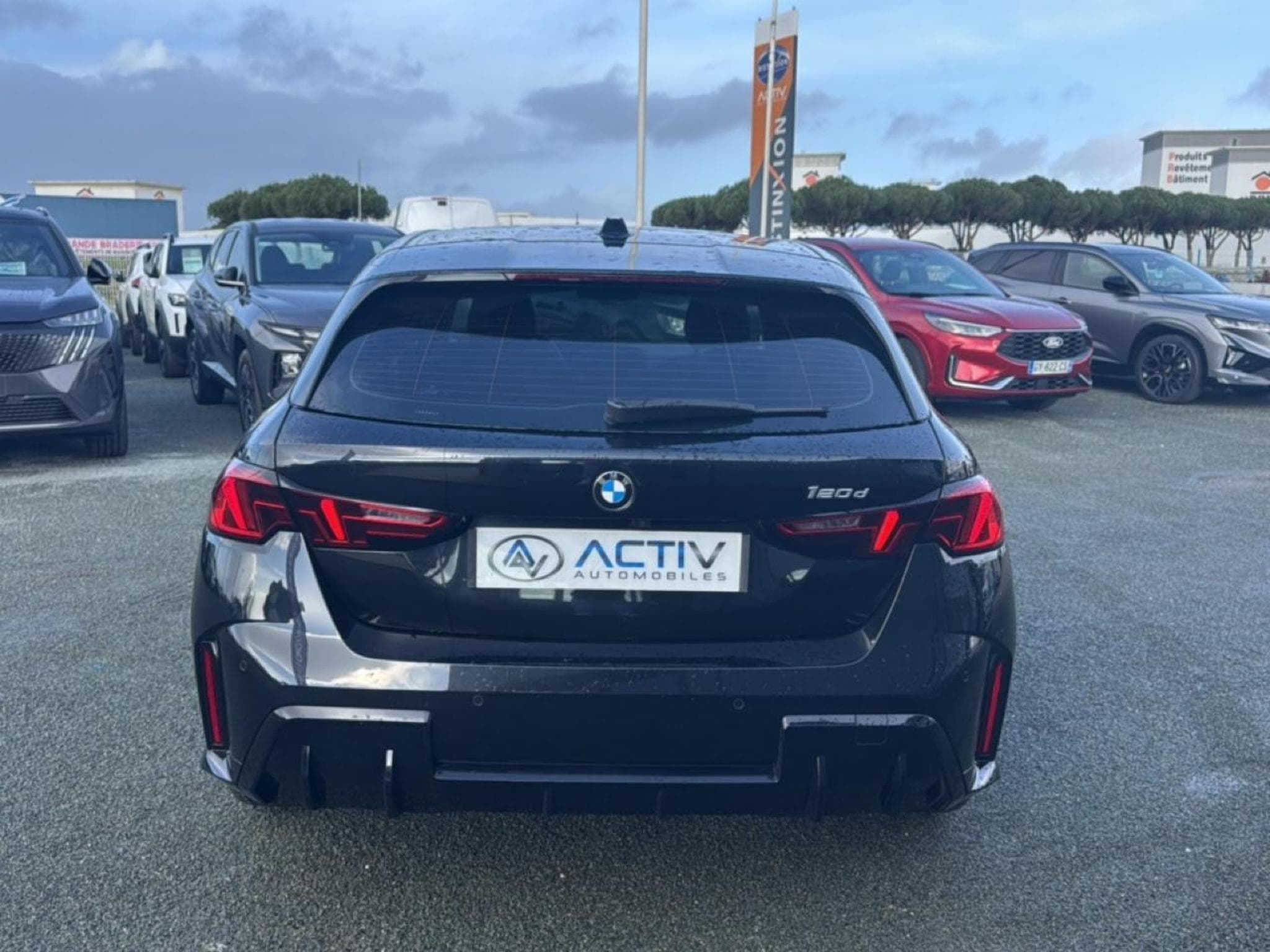 Bmw SERIE 1 (F70) 120DA 163 M SPORT DESIGN DKG7 (2024) - Foto 6