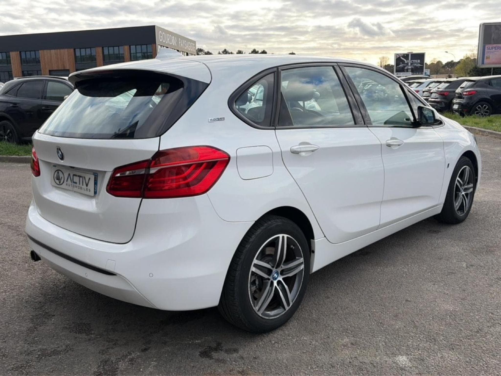 Bmw SERIE 2 ACTIVETOURER (F45) 225XEA 224 BUSINESS (2017) - Foto 5