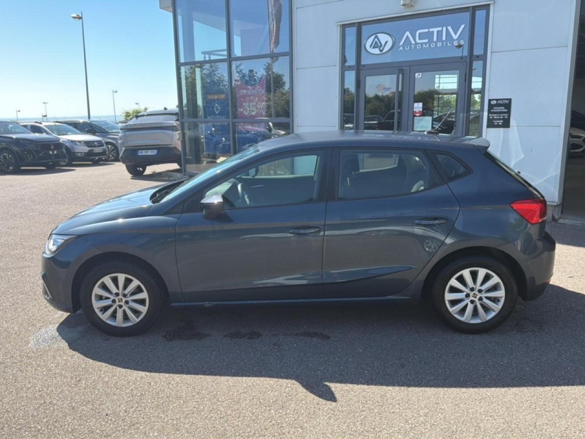 Seat IBIZA 1.0 MPI 80 STYLE BUSINESS (2023) - Photo 8