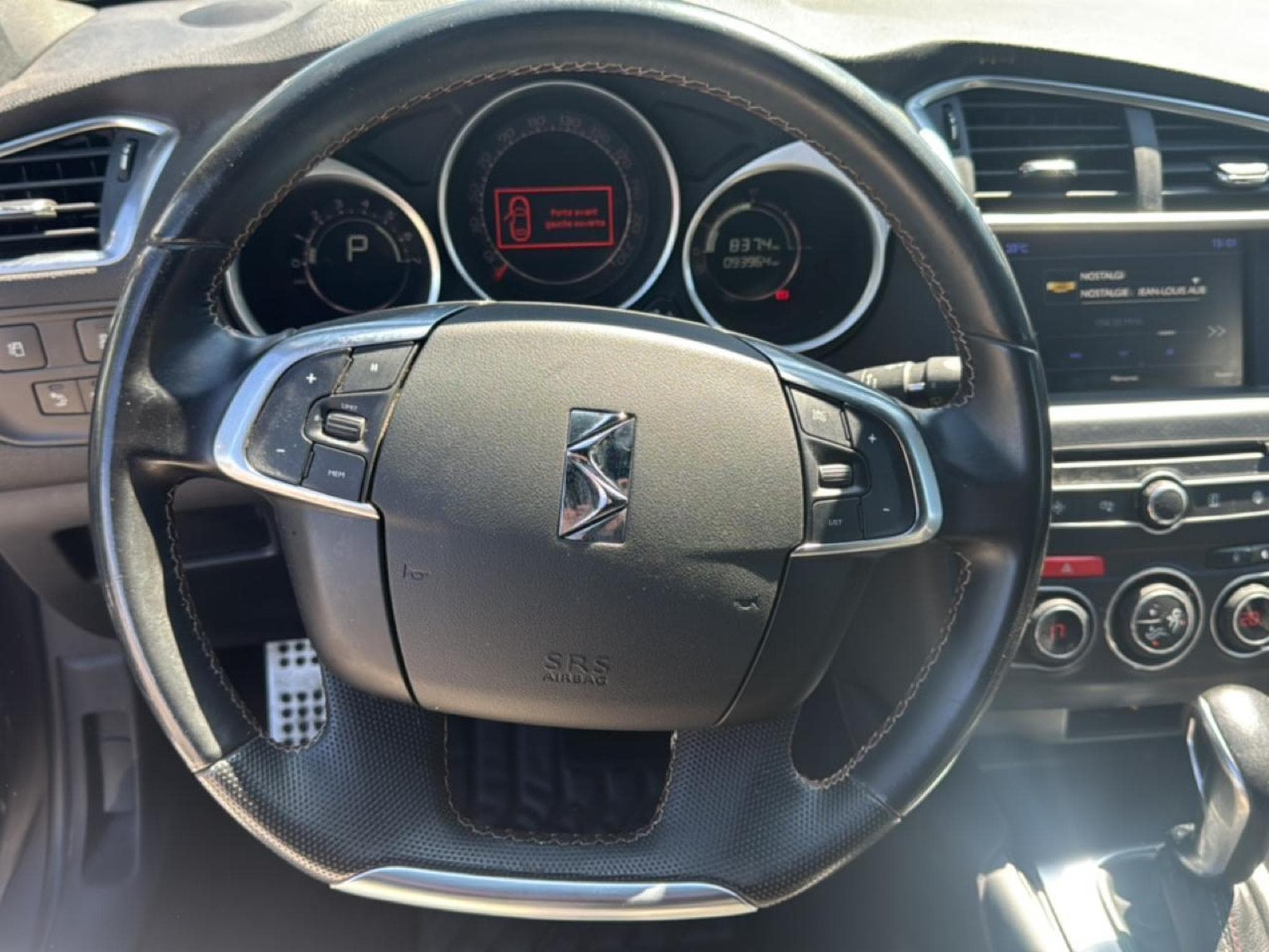 DS Automobiles DS4 BLUEHDI 180 PERFORMANCE LINE EAT6 (2017) - Photo 17