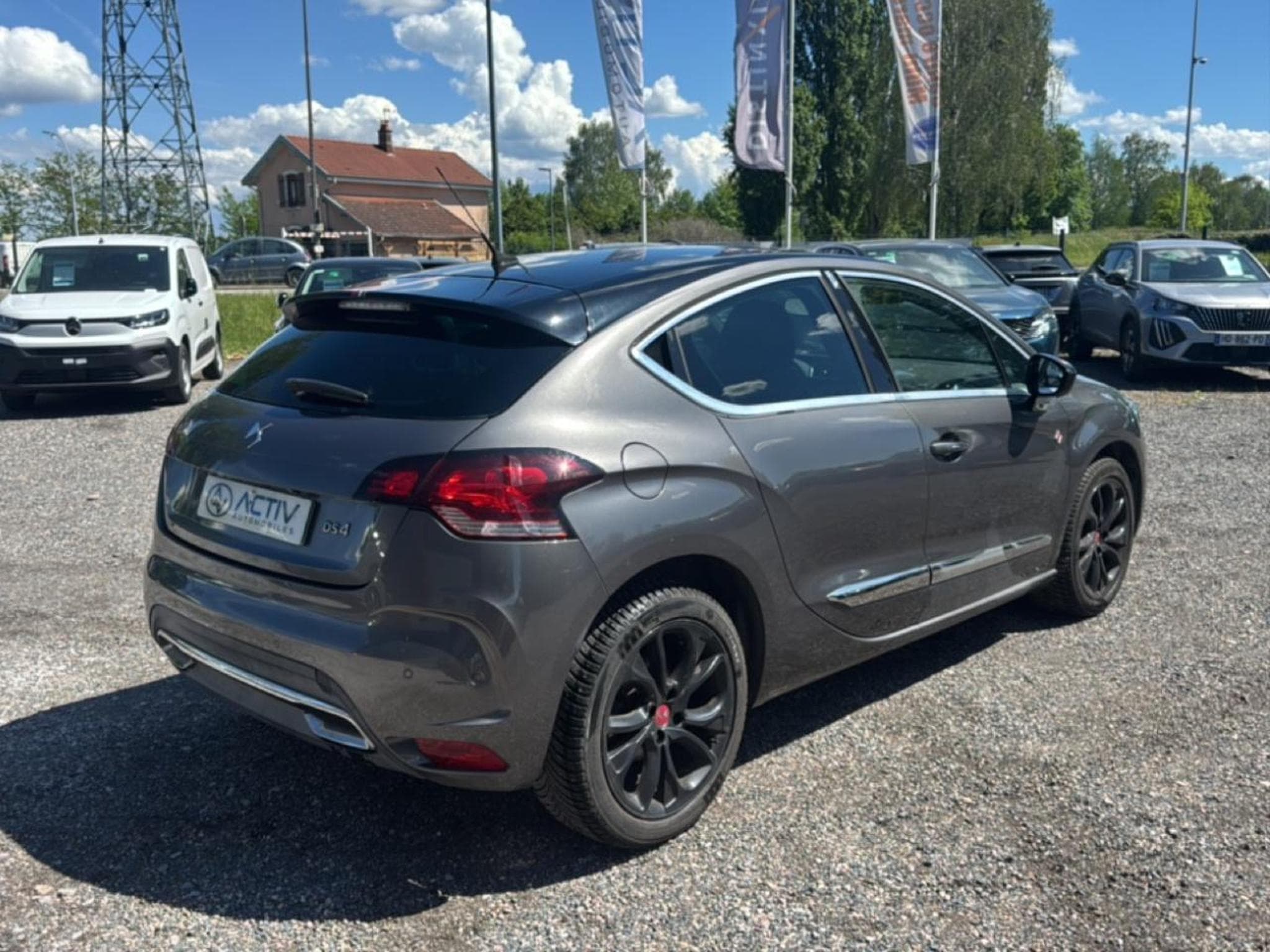 DS Automobiles DS4 BLUEHDI 180 PERFORMANCE LINE EAT6 (2017) - Photo 5