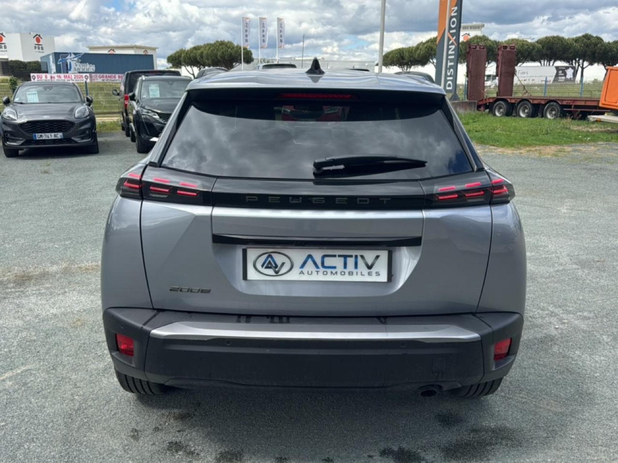 Peugeot 2008 1.2 100 ALLURE (2025) - Photo 6