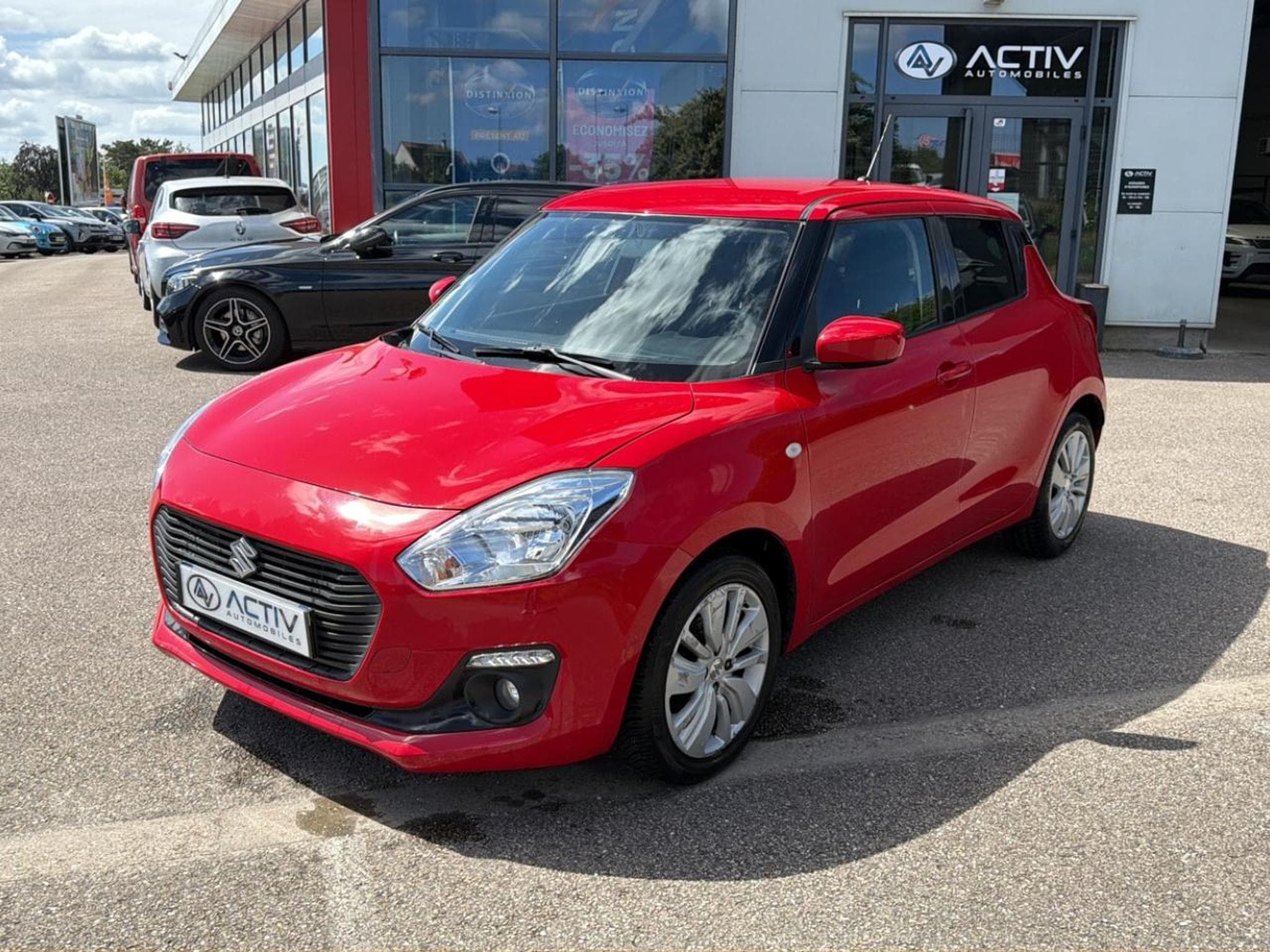 Suzuki SWIFT 1.2 DUALJET 90 PRIVILEGE (2018) - Photo 1