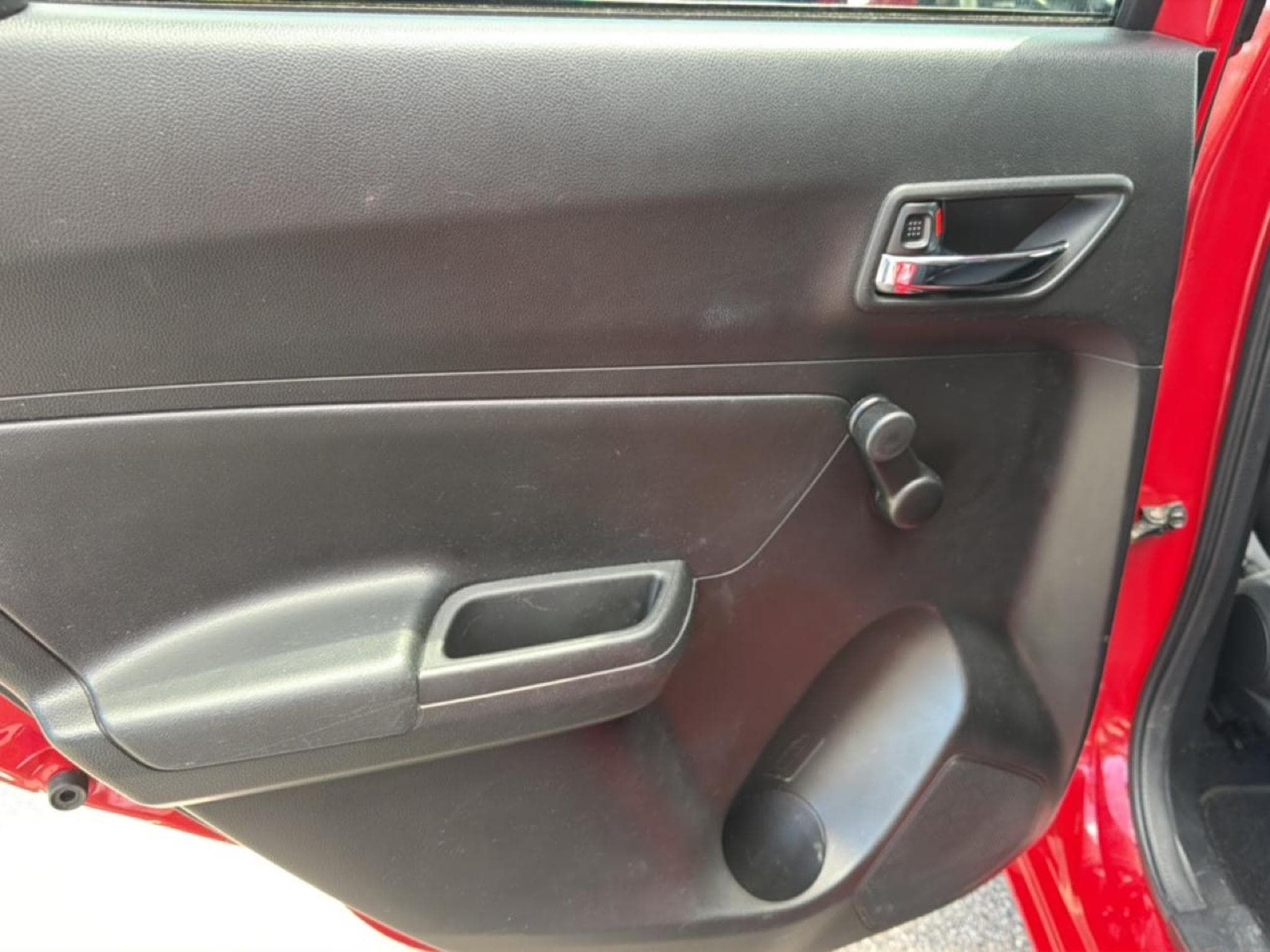 Suzuki SWIFT 1.2 DUALJET 90 PRIVILEGE (2018) - Photo 13