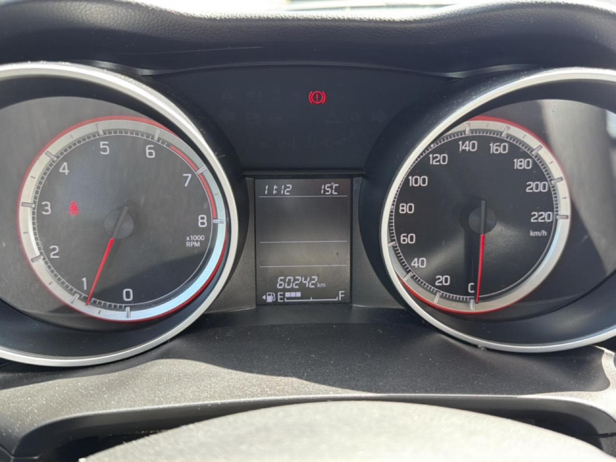 Suzuki SWIFT 1.2 DUALJET 90 PRIVILEGE (2018) - Photo 18