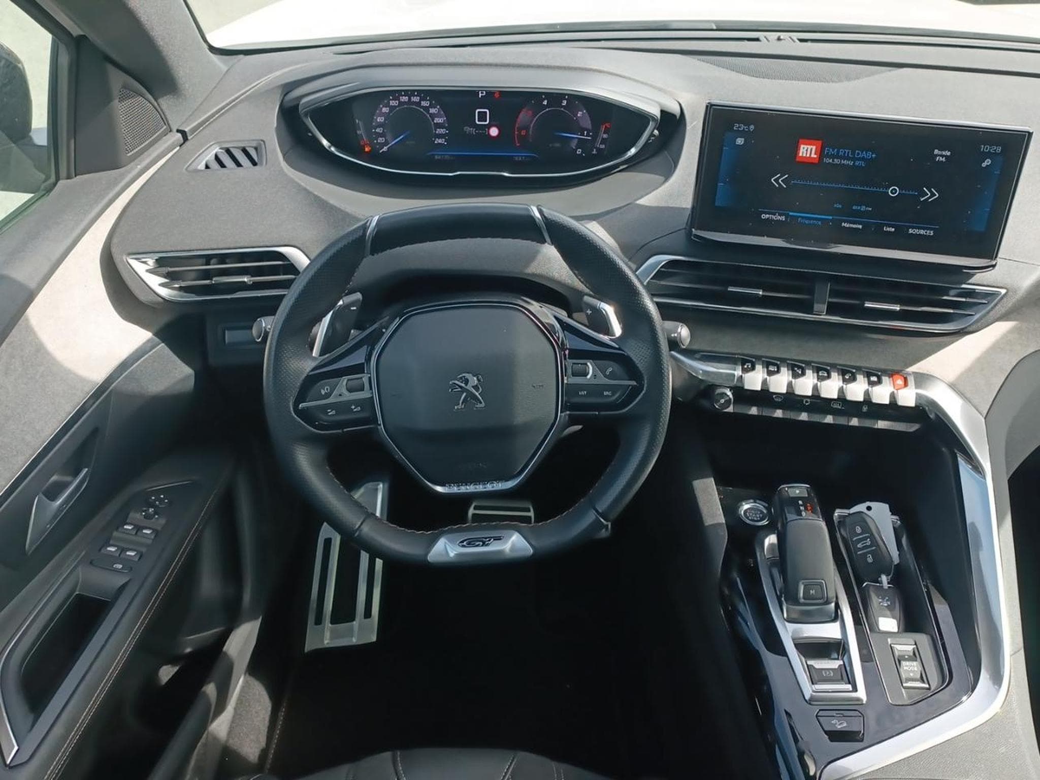 Peugeot 3008 1.5 BLUEHDI 130 GT EAT8 (2021) - Photo 13