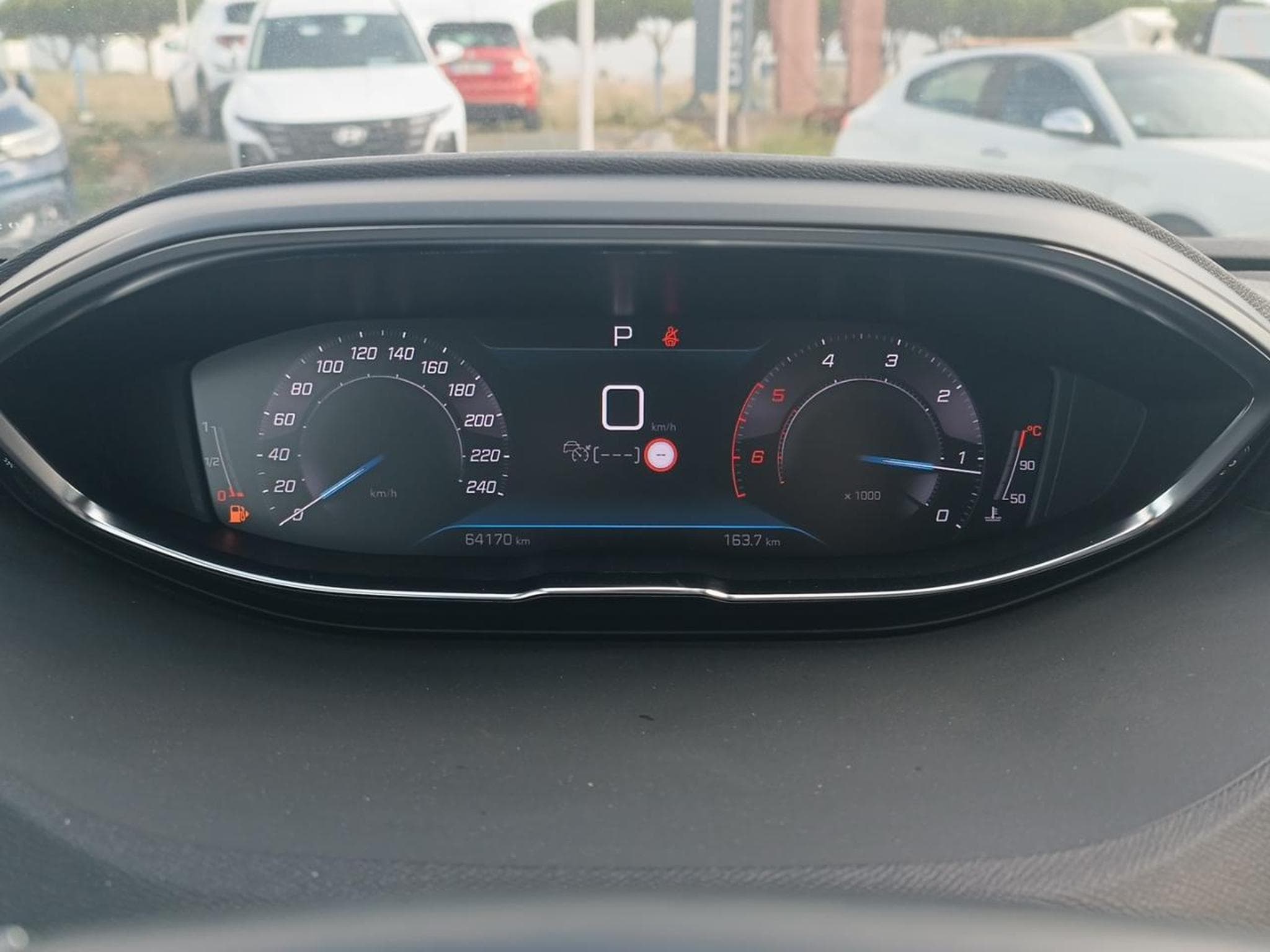 Peugeot 3008 1.5 BLUEHDI 130 GT EAT8 (2021) - Photo 16