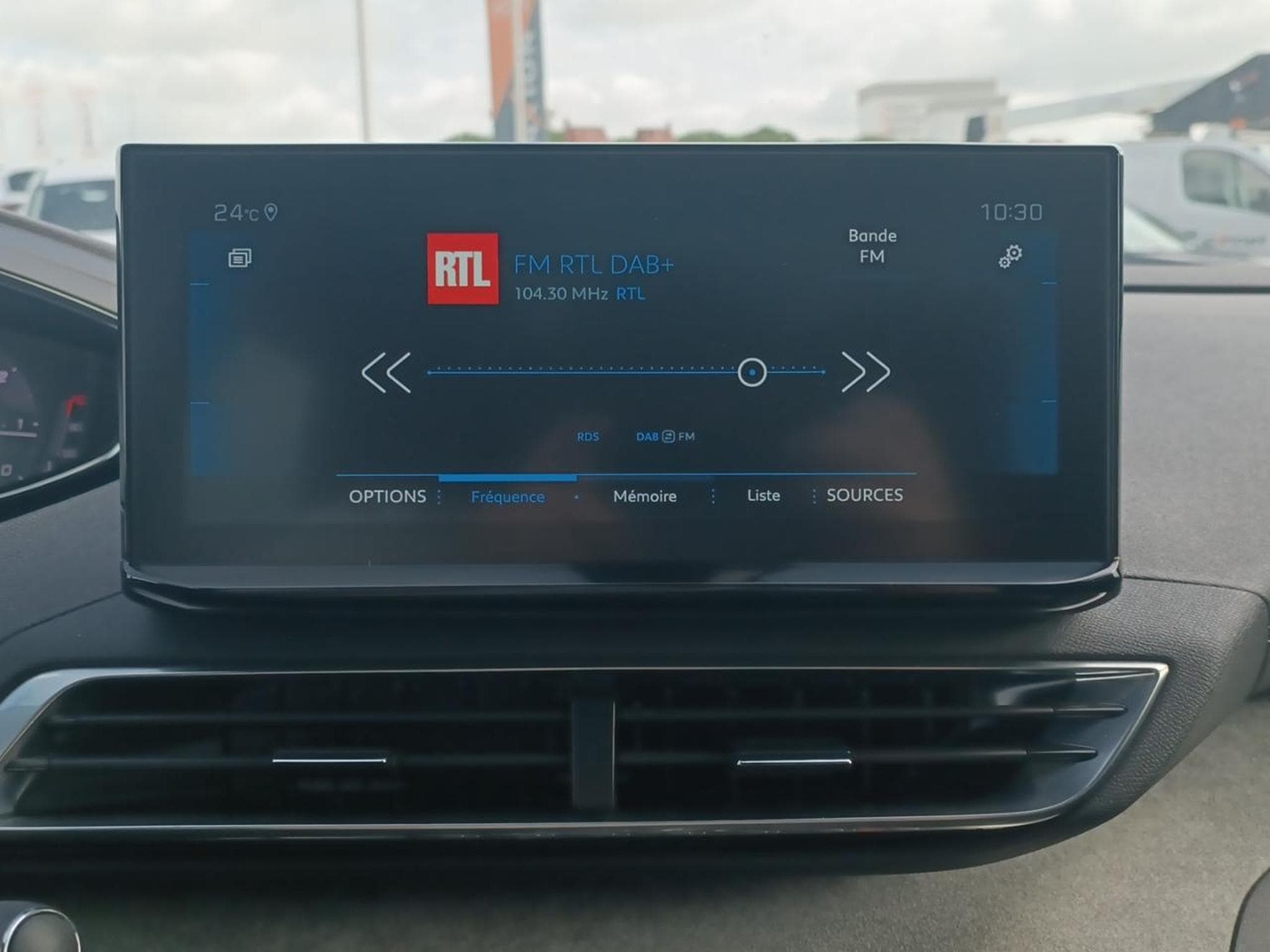 Peugeot 3008 1.5 BLUEHDI 130 GT EAT8 (2021) - Photo 20