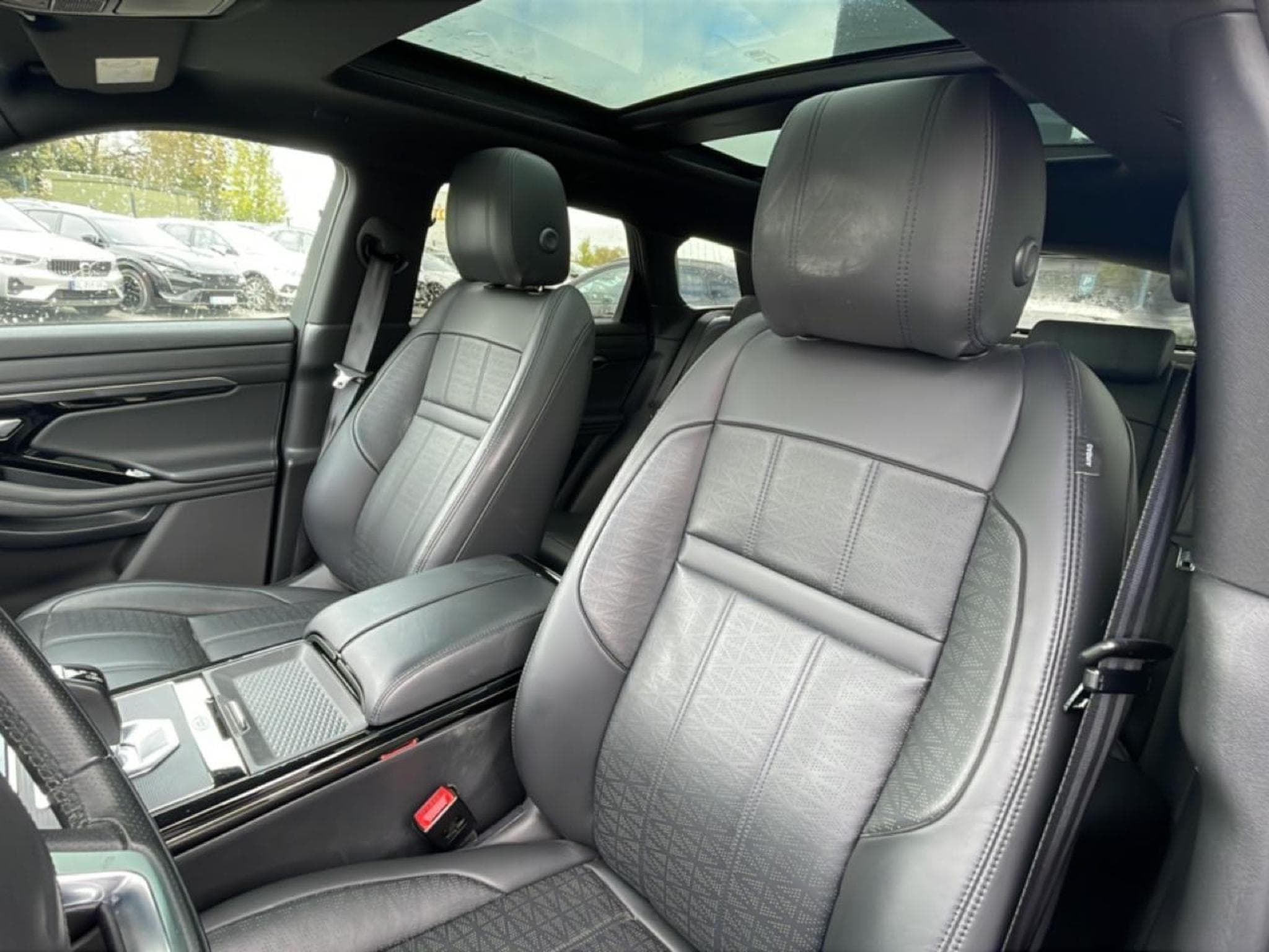 Land-Rover RANGE ROVER EVOQUE 2.0 P 250 R-DYNAMIC HSE AWD BVA (2020) - Photo 15