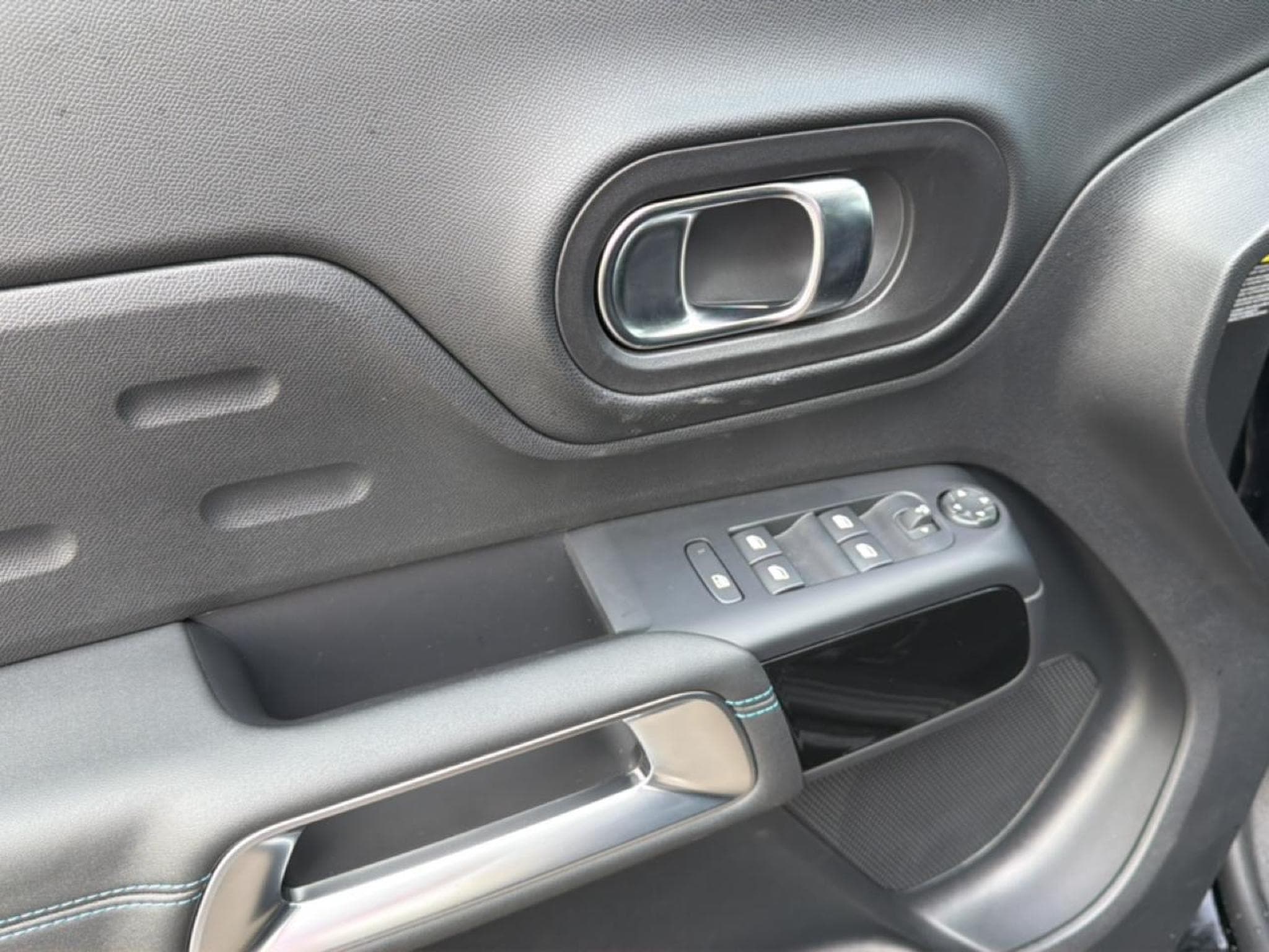 Citroen C5 AIRCROSS 1.5 BLUEHDI 130 MAX BOITE AUTOMATIQUE (2025) - Photo 13