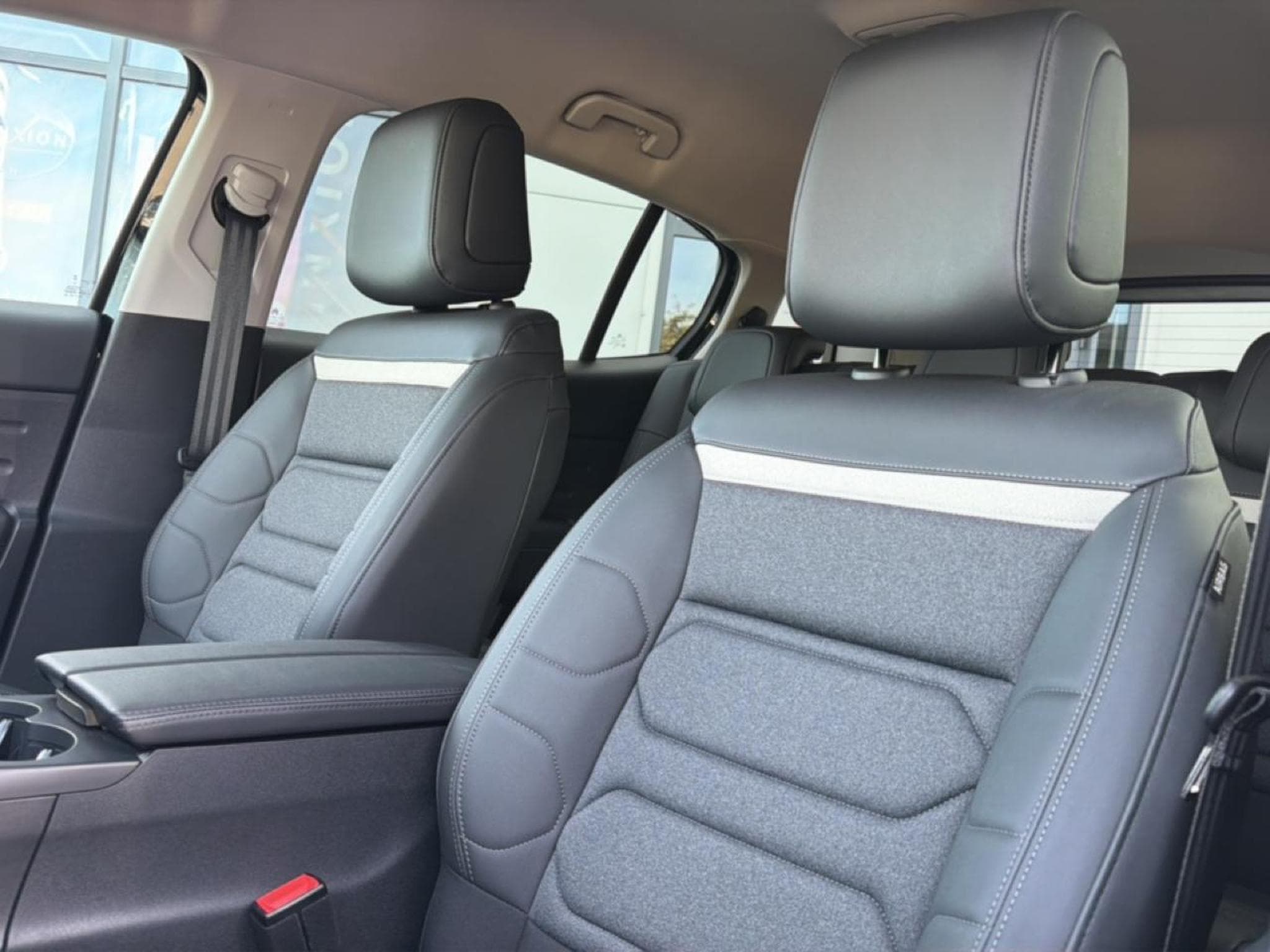 Citroen C5 AIRCROSS 1.5 BLUEHDI 130 MAX BOITE AUTOMATIQUE (2025) - Photo 9