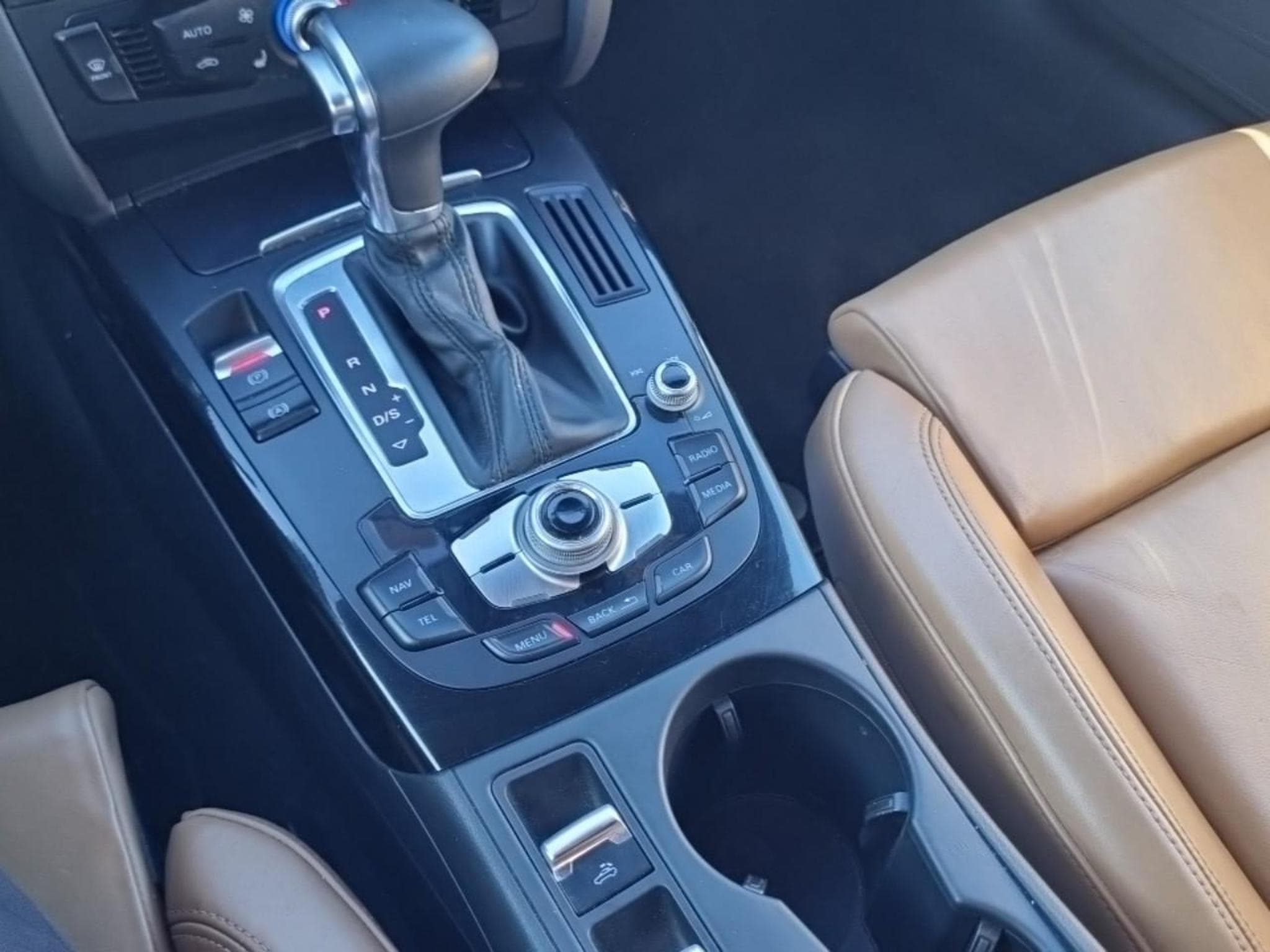 Audi A5 CABRIOLET 1.8 TFSI 177 AMBIENTE MULTITRONIC (2016) - Photo 20