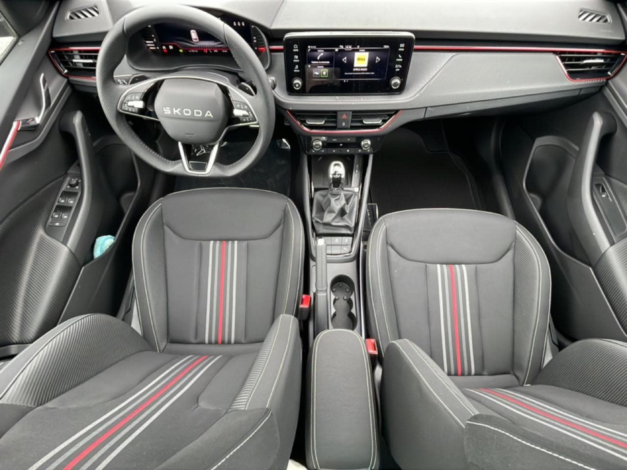 Skoda KAMIQ 1.0 TSI EVO 2 116 MONTE CARLO DSG7 (2026) - Photo 9