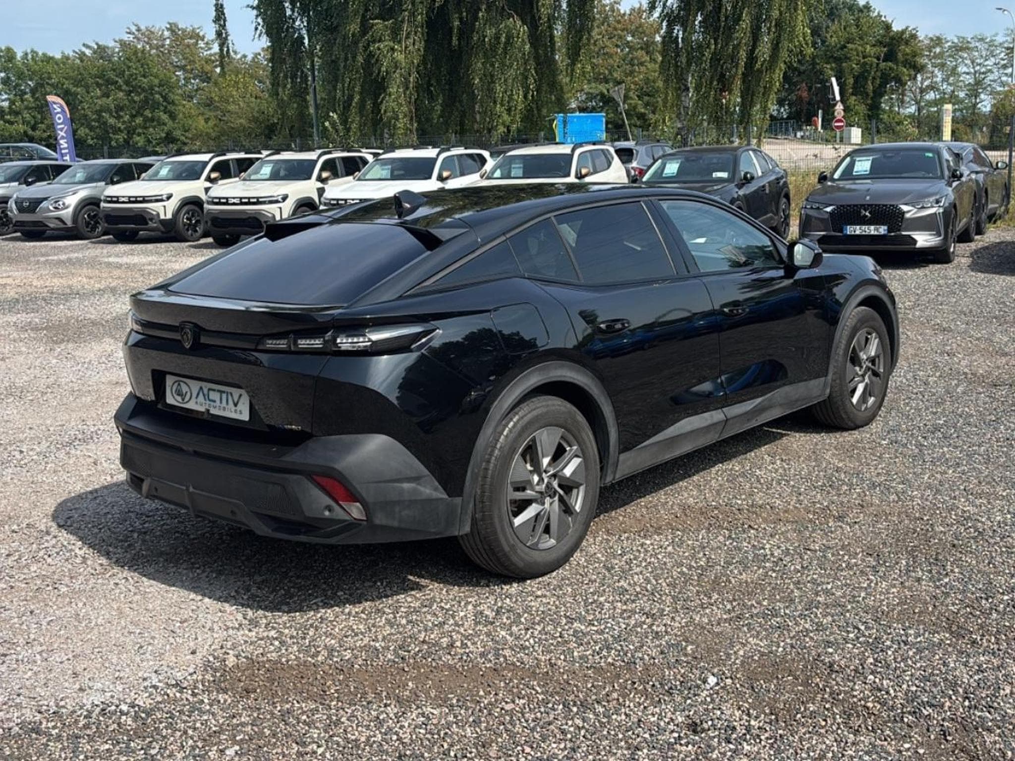Peugeot 408 1.2 PURETECH 130 ALLURE EAT8 (2024) - Photo 5