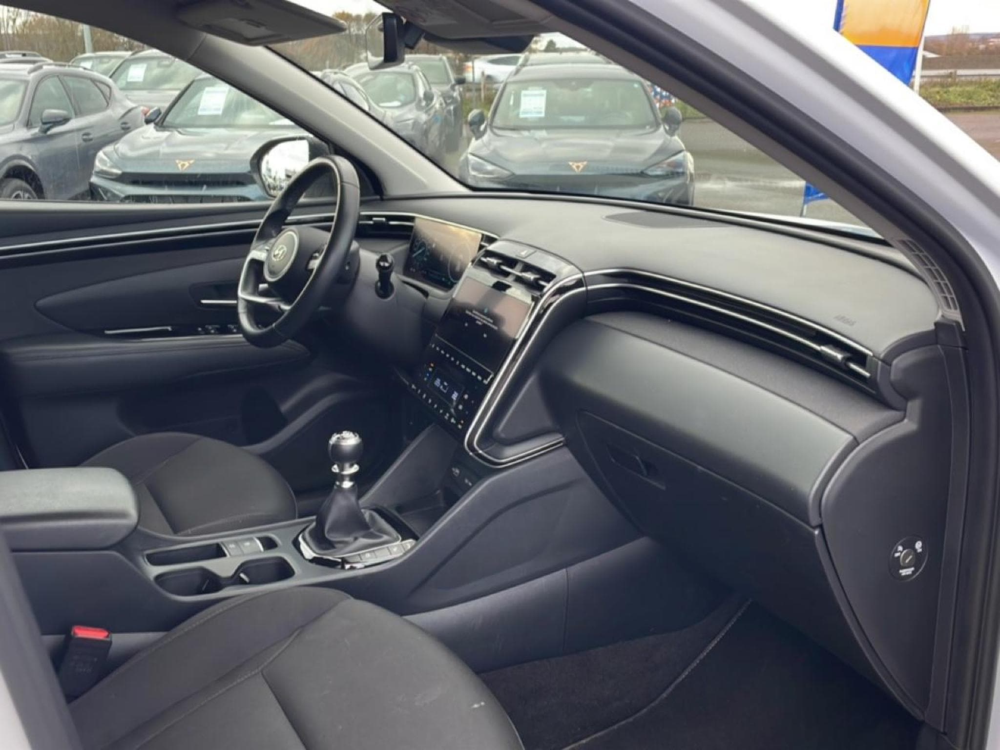 Hyundai TUCSON 1.6 T-GDI 150 HYBRID 48V CREATIVE (2022) - Photo 17