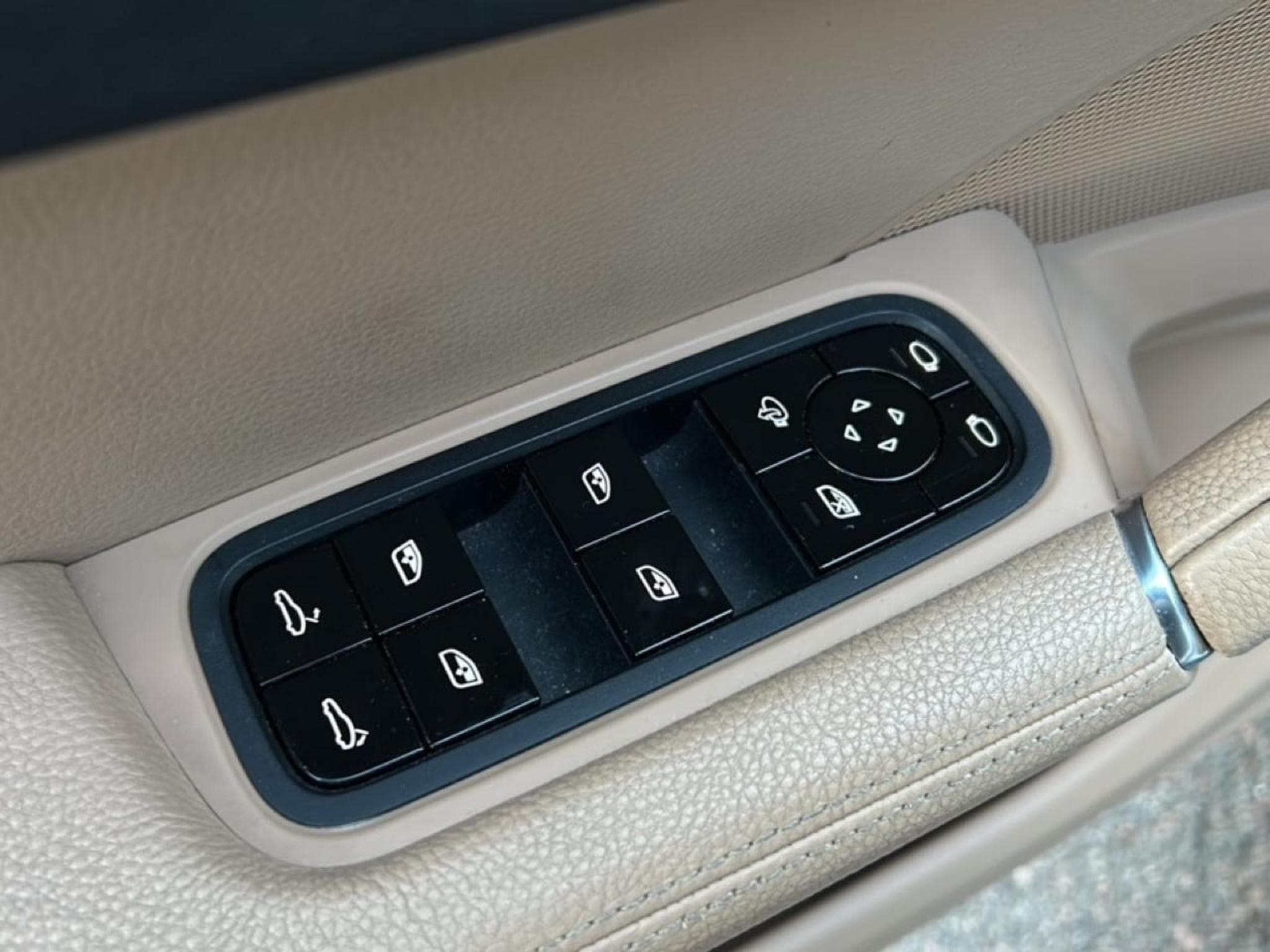 Porsche CAYENNE (9YA) 3.0 V6 340 (2018) - Photo 13