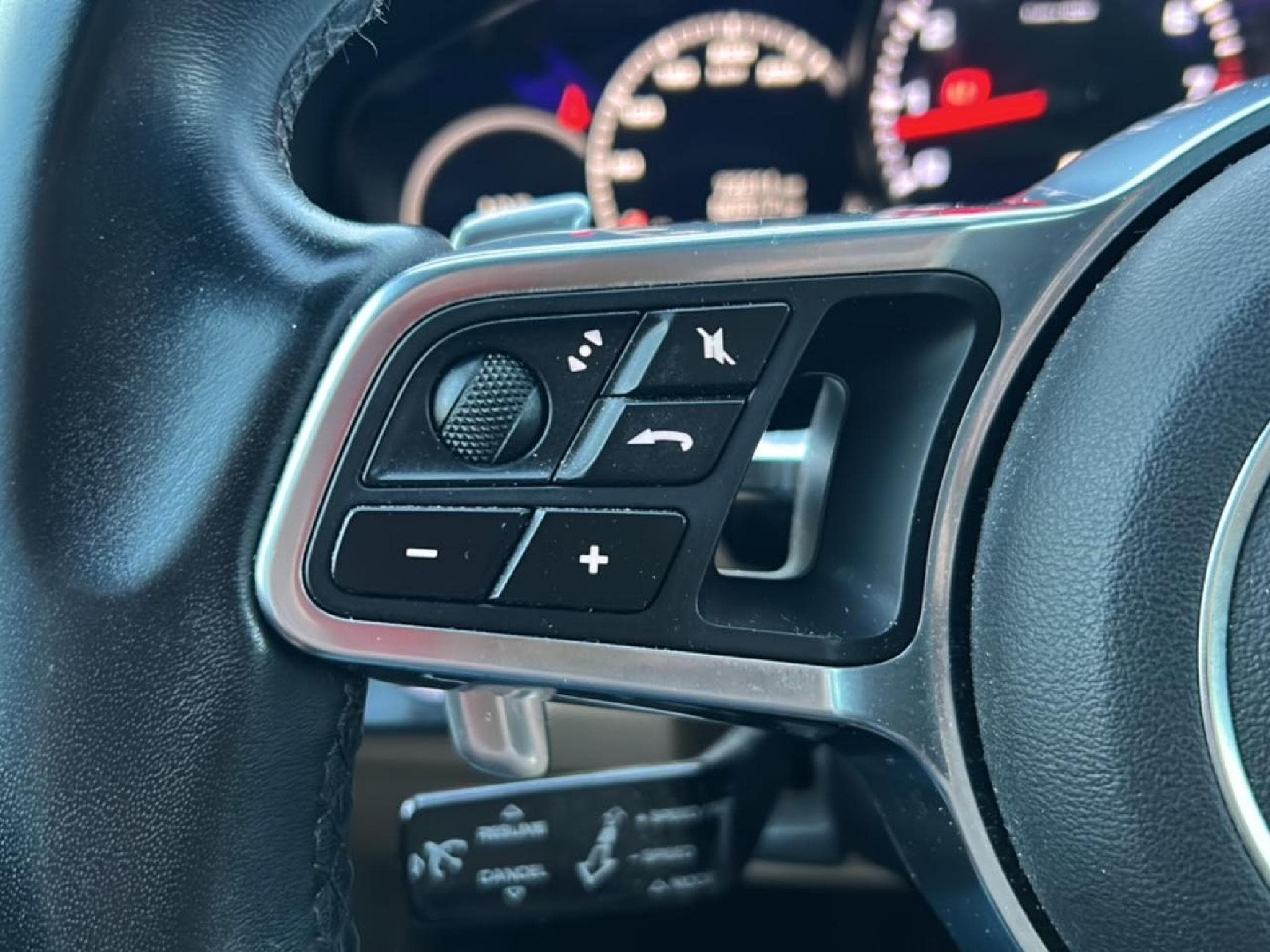 Porsche CAYENNE (9YA) 3.0 V6 340 (2018) - Photo 19