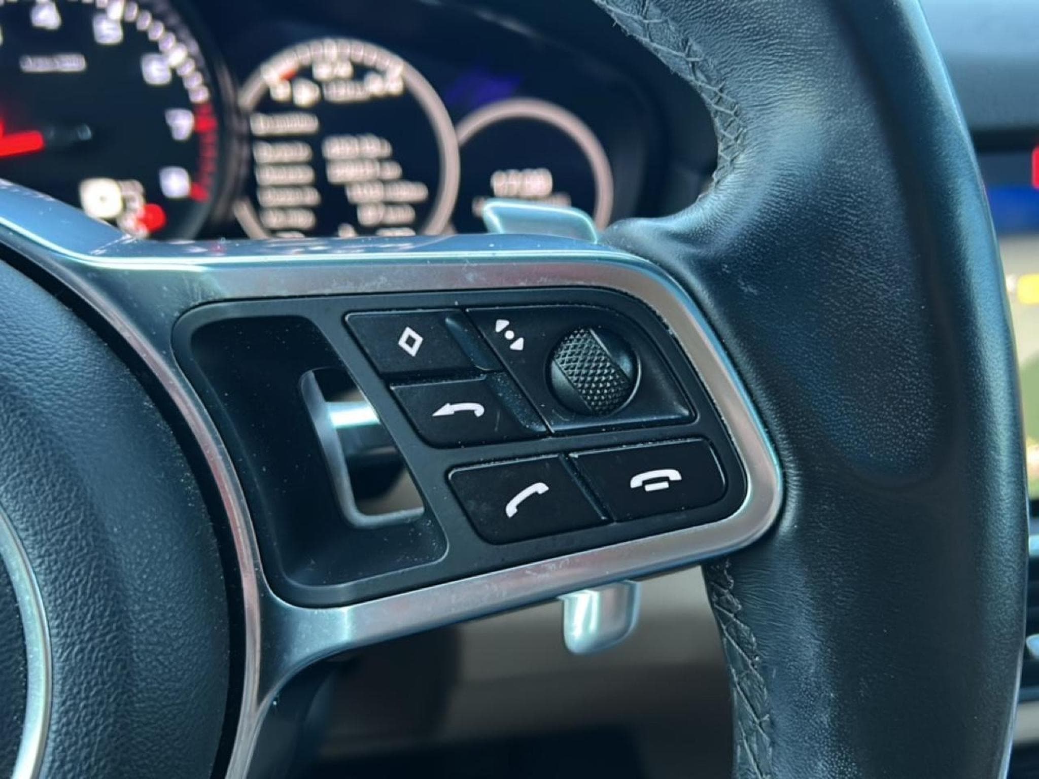 Porsche CAYENNE (9YA) 3.0 V6 340 (2018) - Photo 20