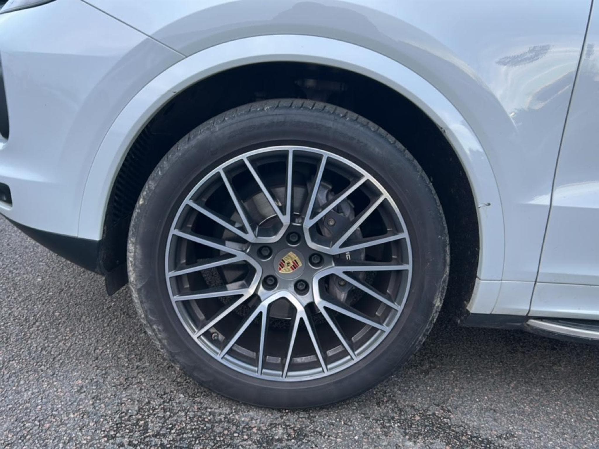 Porsche CAYENNE (9YA) 3.0 V6 340 (2018) - Photo 9