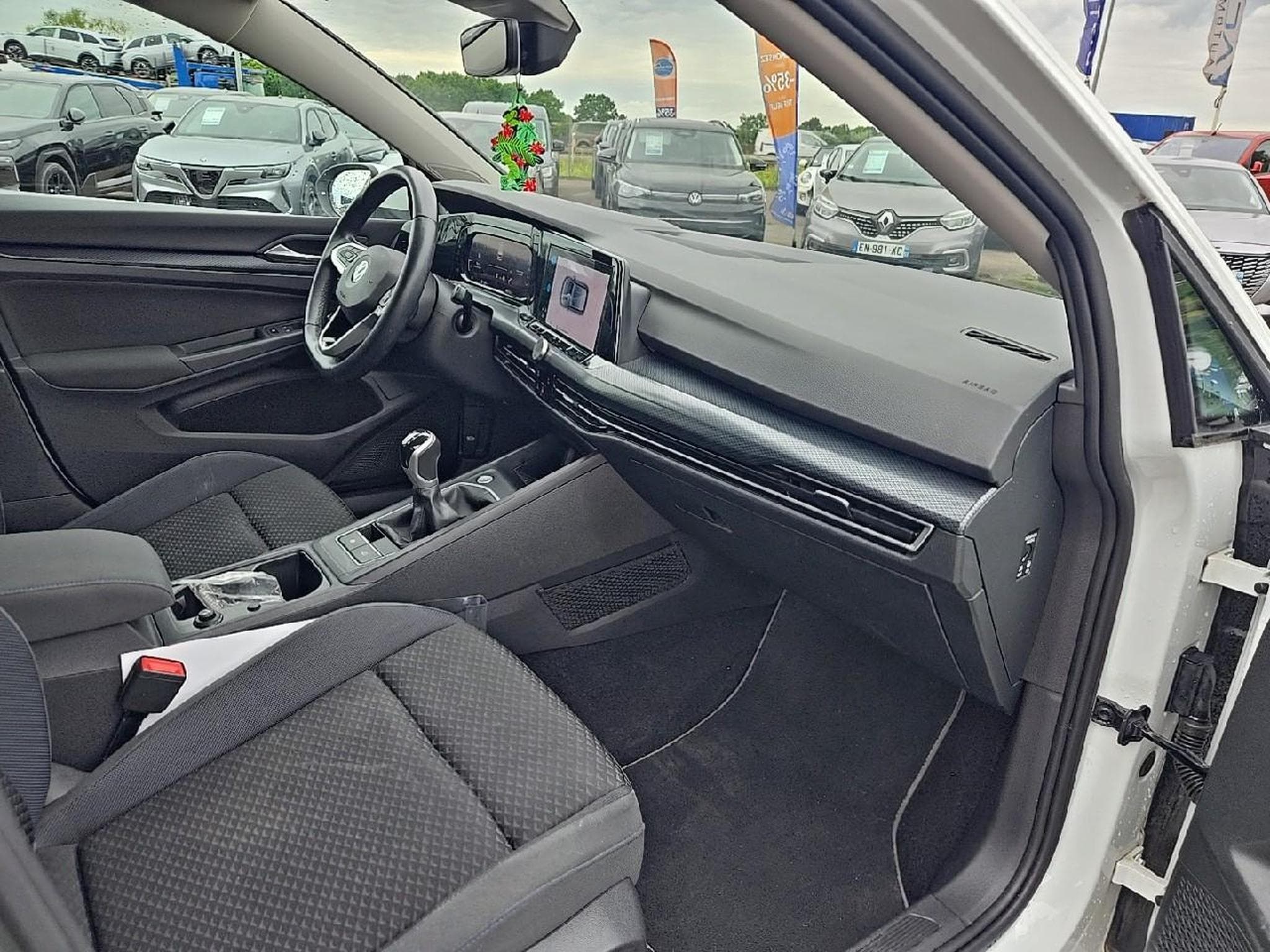 VW GOLF VIII 1.5 TSI ACT OPF 150 UNITED (2021) - Photo 11