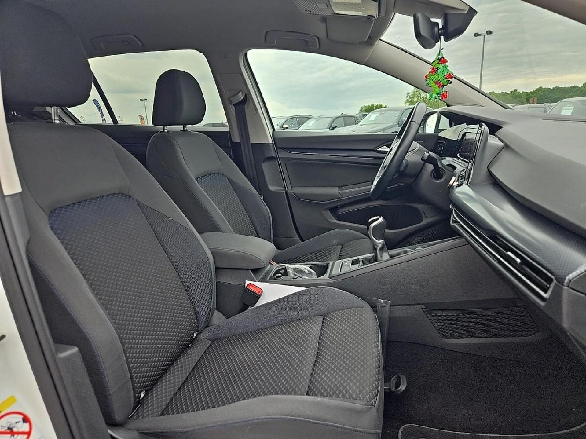 VW GOLF VIII 1.5 TSI ACT OPF 150 UNITED (2021) - Photo 12