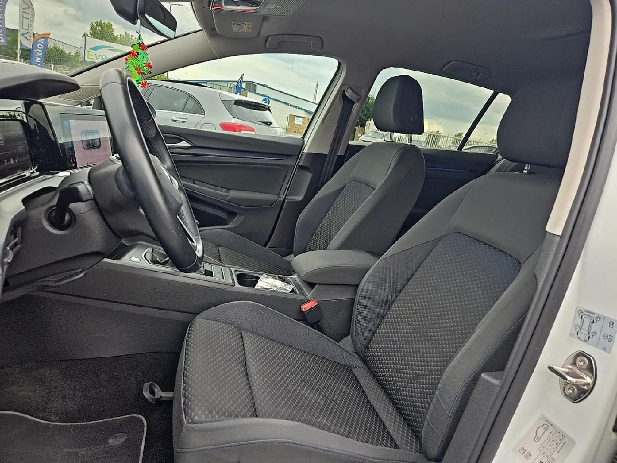 VW GOLF VIII 1.5 TSI ACT OPF 150 UNITED (2021) - Photo 14