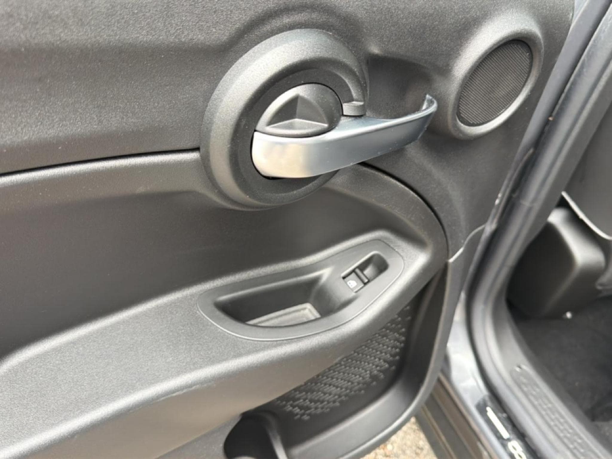 Fiat 500X 1.6 MULTIJET 130 CONNECT EDITION (2021) - Photo 13