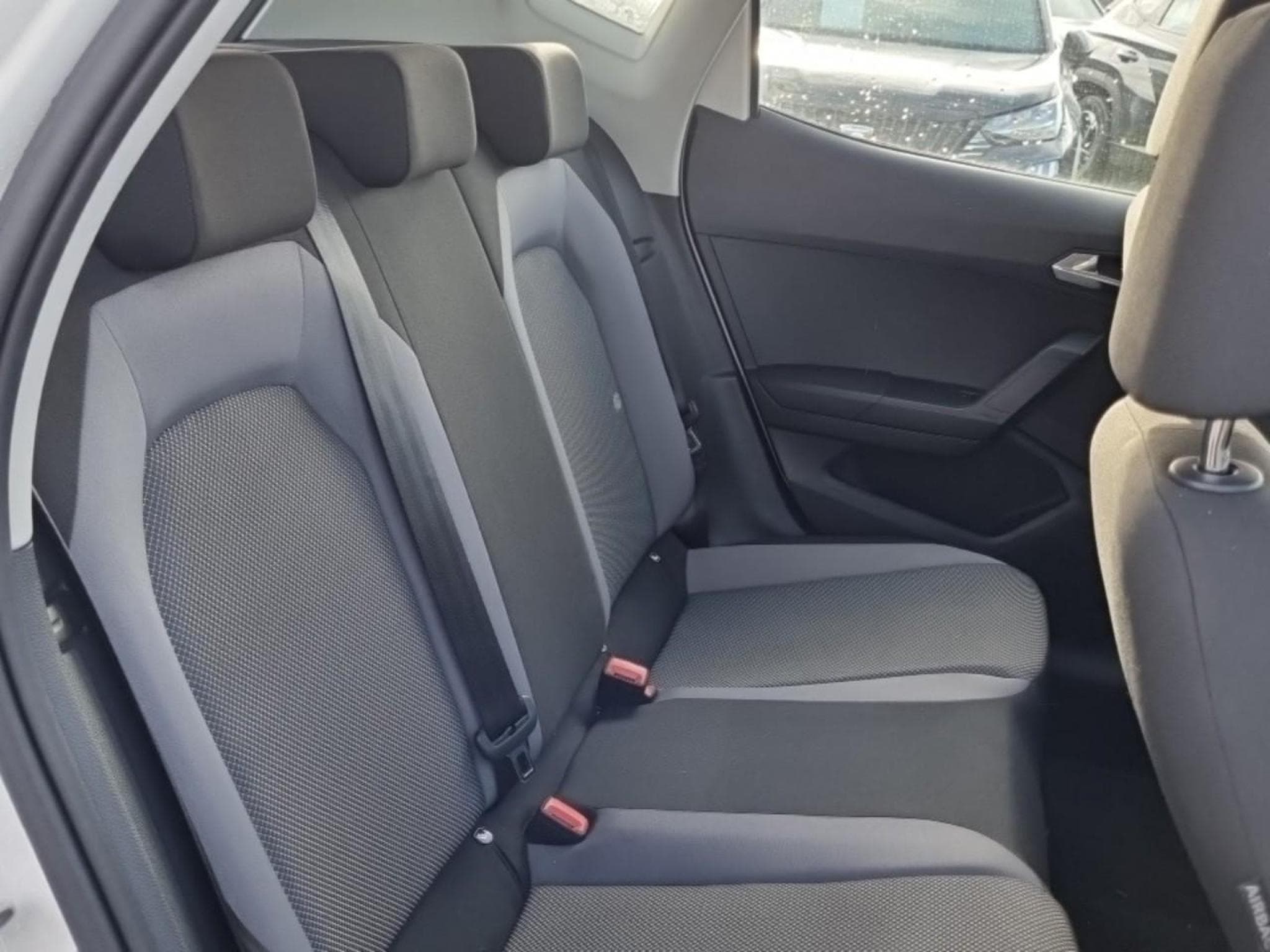 Seat ARONA 1.6 TDI 115 STYLE (2019) - Foto 15