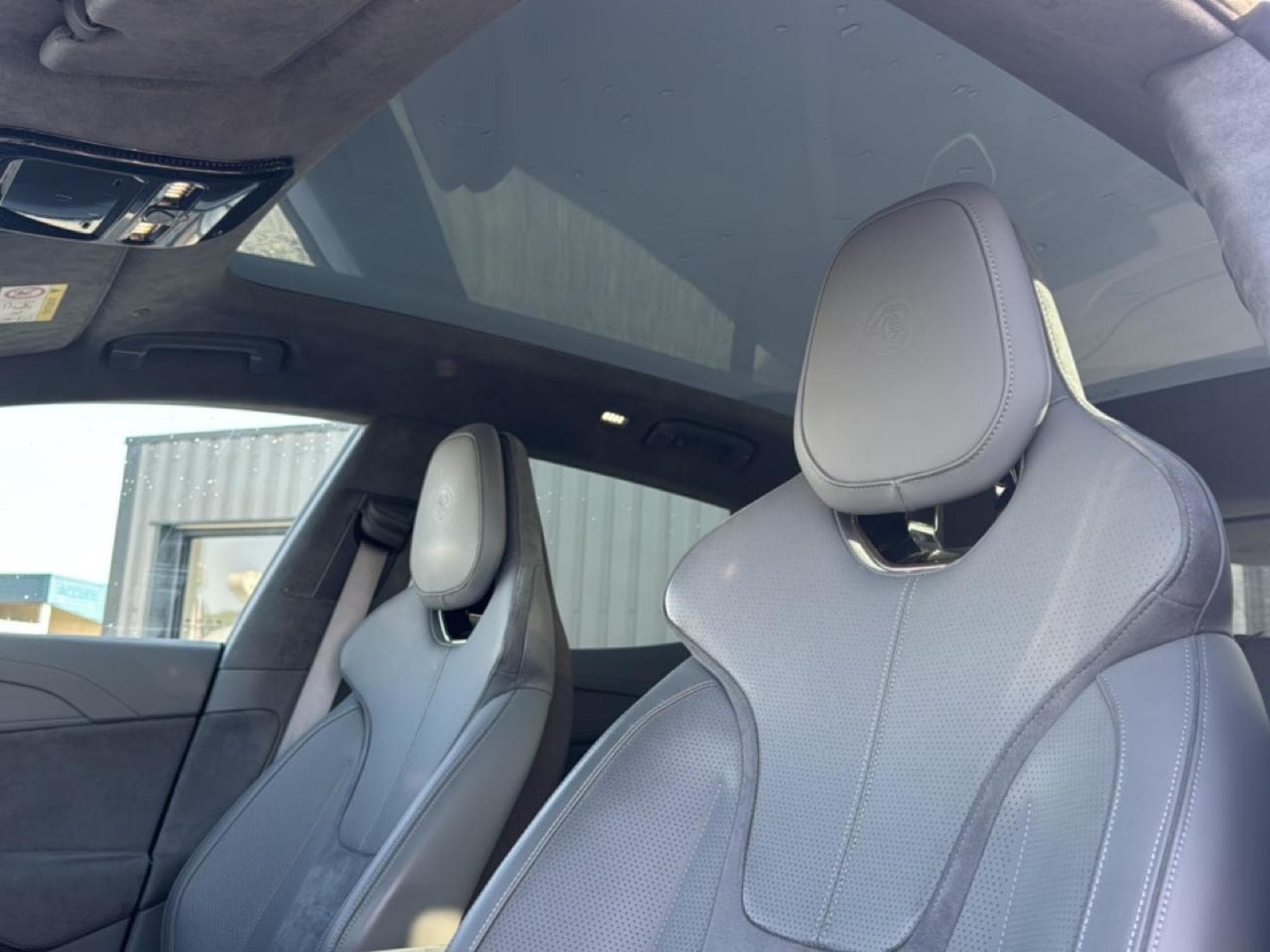 Lotus ELETRE 612CH (2023) - Photo 11