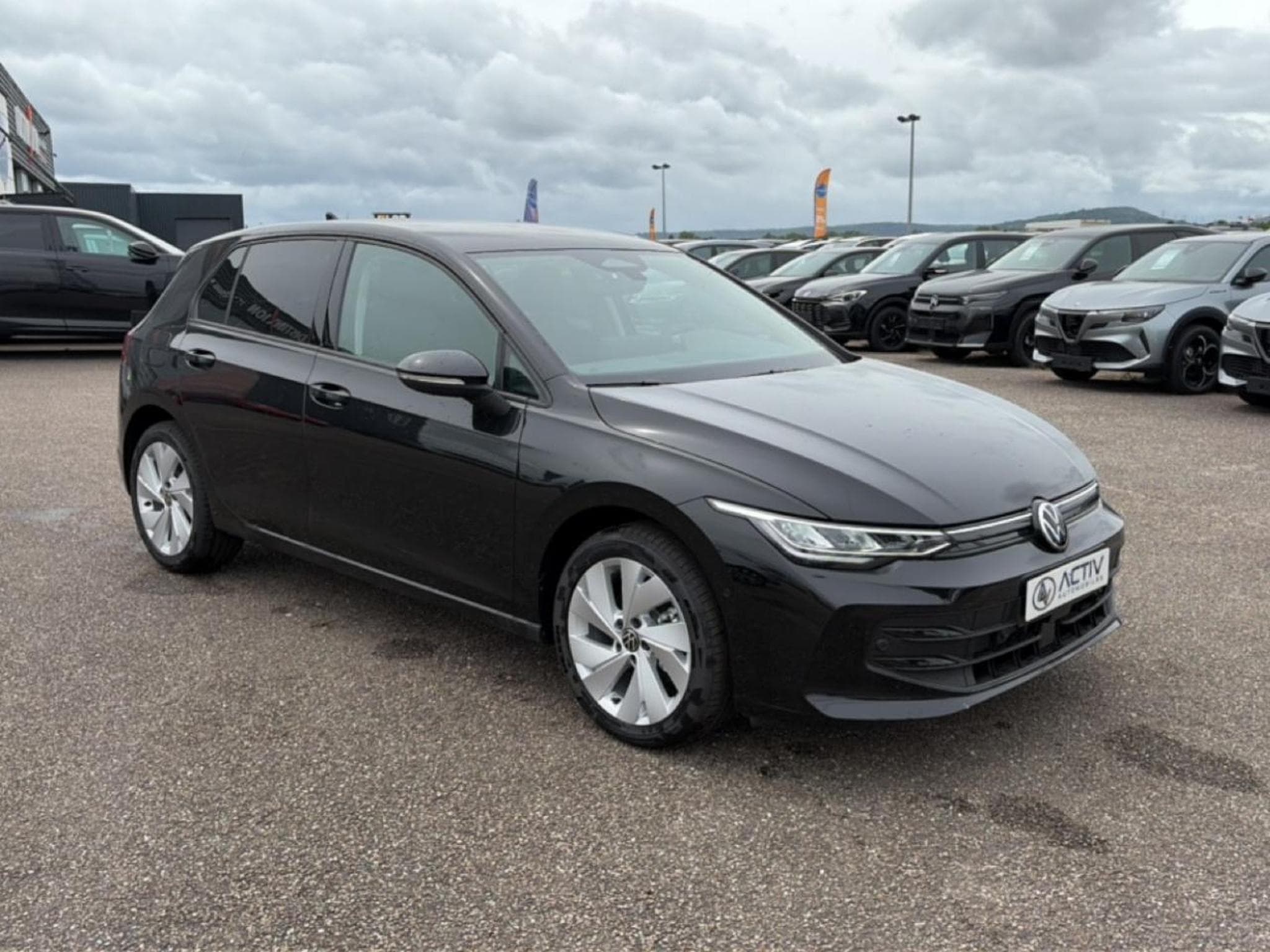 VW GOLF VIII 1.5 ETSI EVO2 116 LIFE DSG7 (2026) - Photo 3
