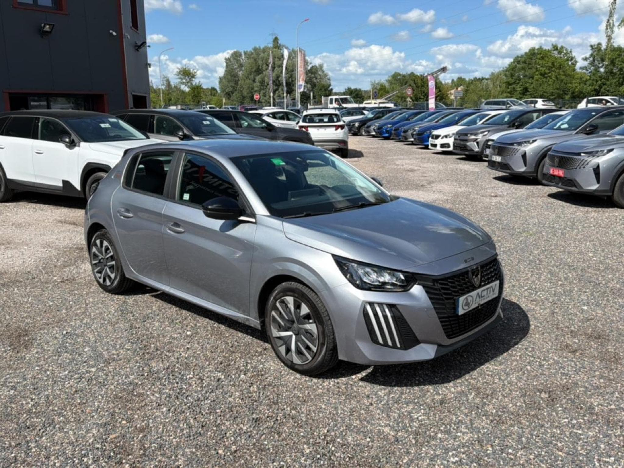 Peugeot 208 1.2 100 STYLE (2025) - Foto 3