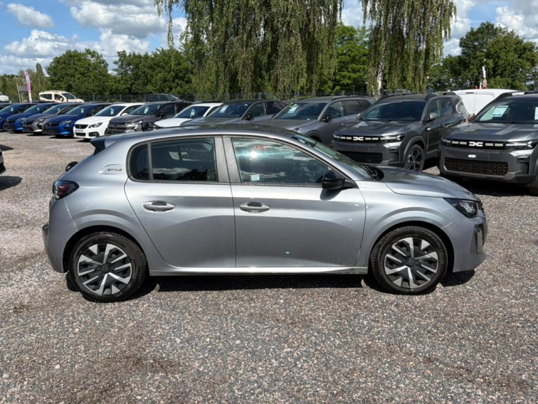 Peugeot 208 1.2 100 STYLE (2025) - Foto 4