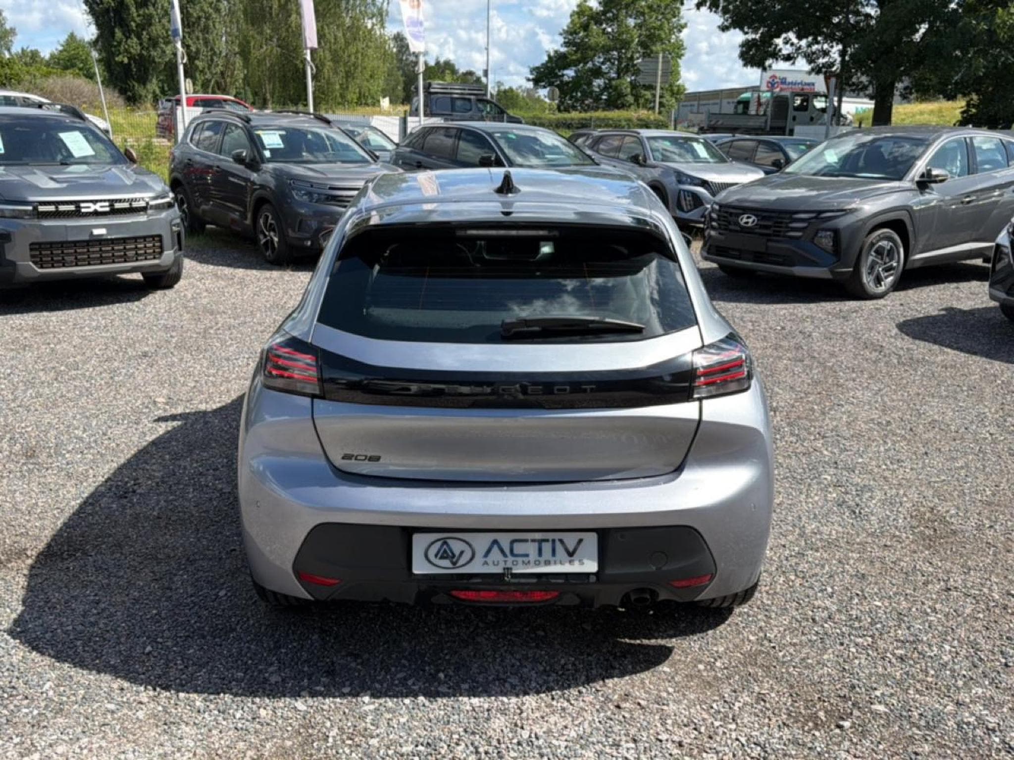 Peugeot 208 1.2 100 STYLE (2025) - Foto 6