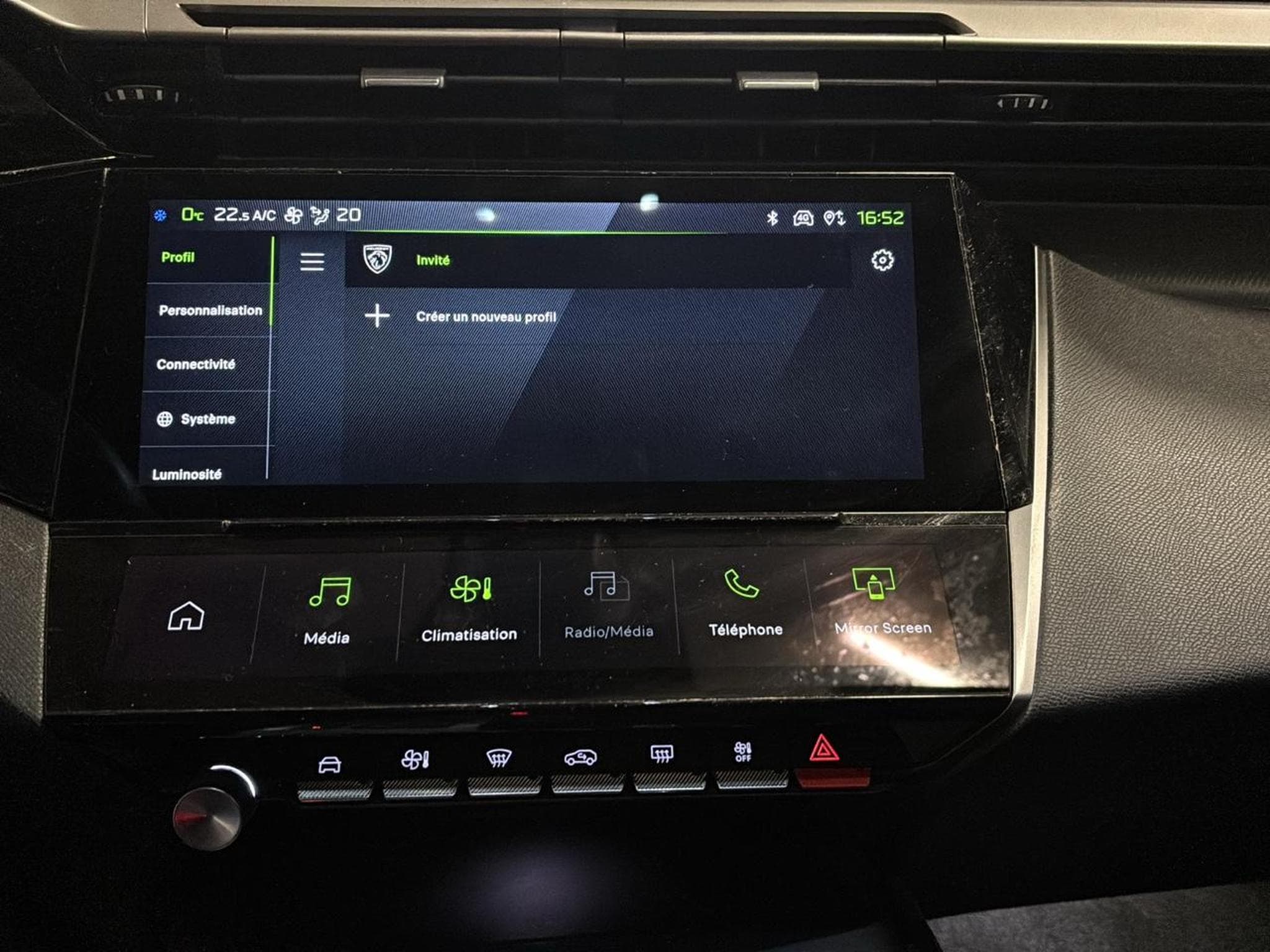 Peugeot 408 HYBRID 145 GT E-DCS6 (2025) - Foto 18
