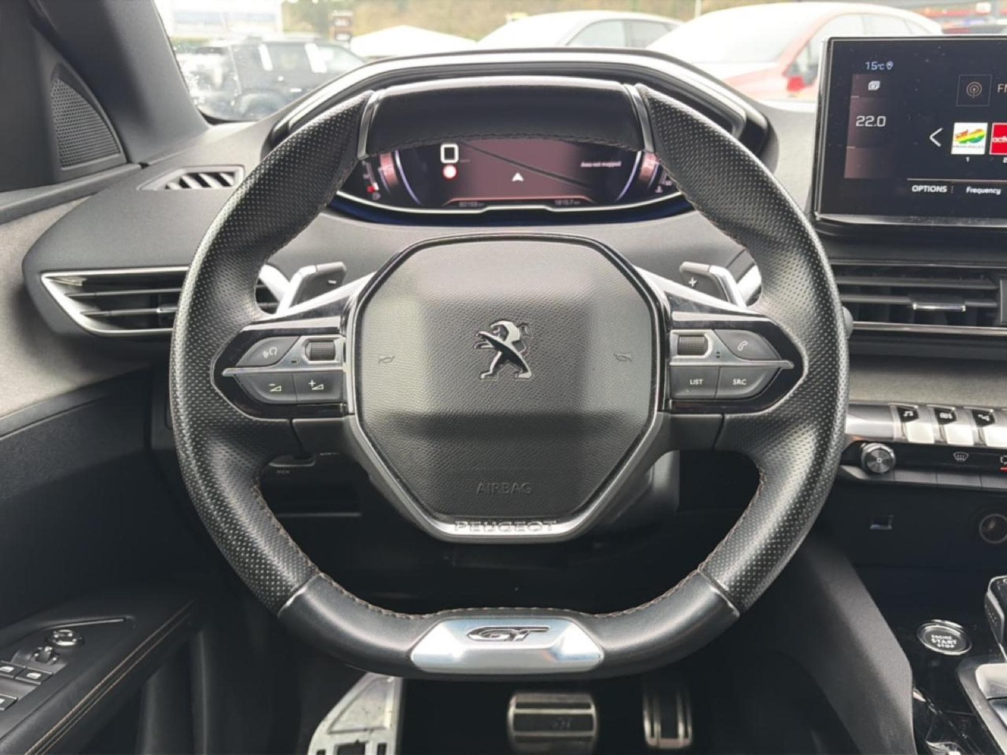 Peugeot 3008 1.5 BLUEHDI 130 GT EAT8 (2022) - Foto 18