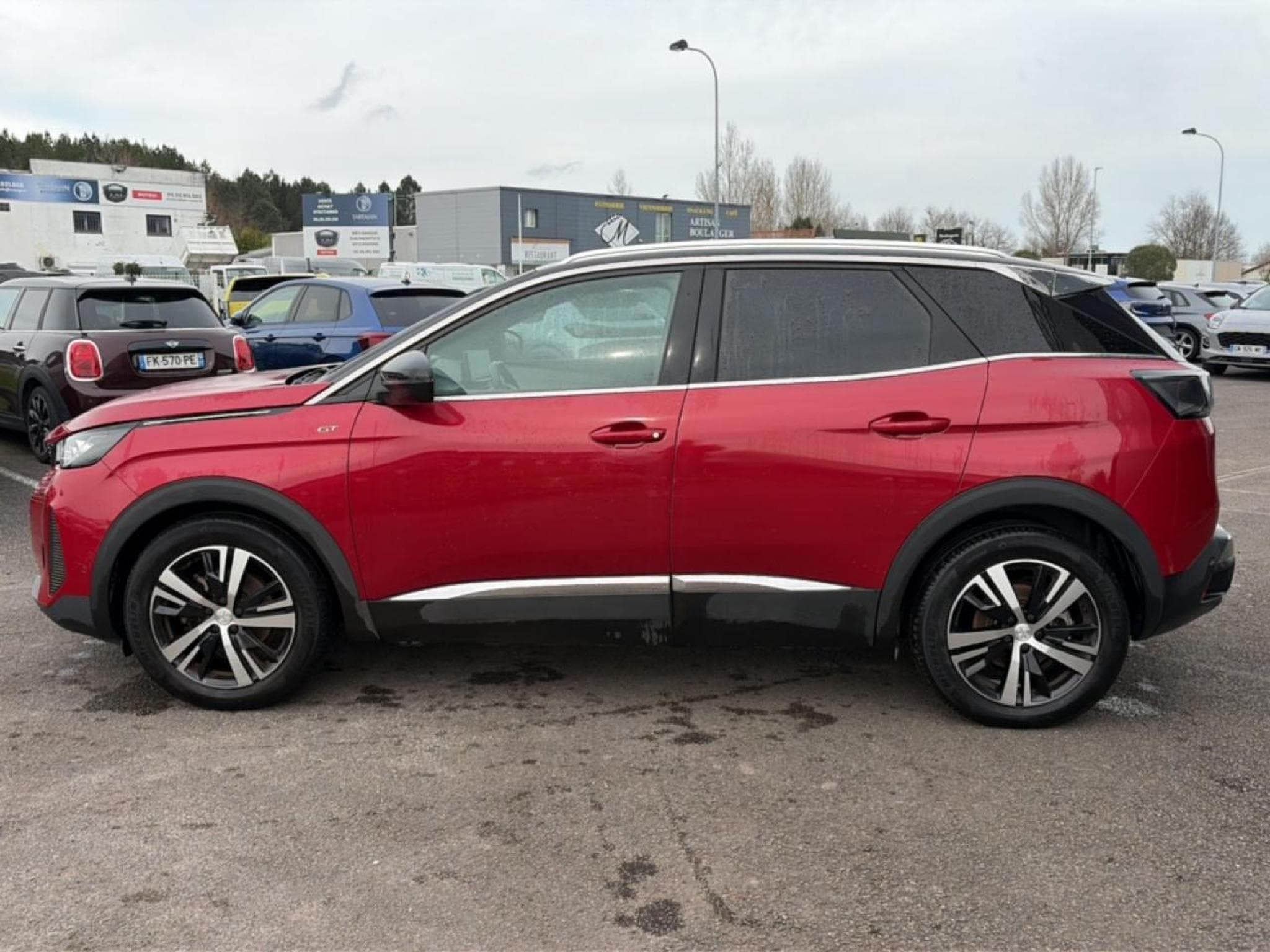 Peugeot 3008 1.5 BLUEHDI 130 GT EAT8 (2022) - Foto 8