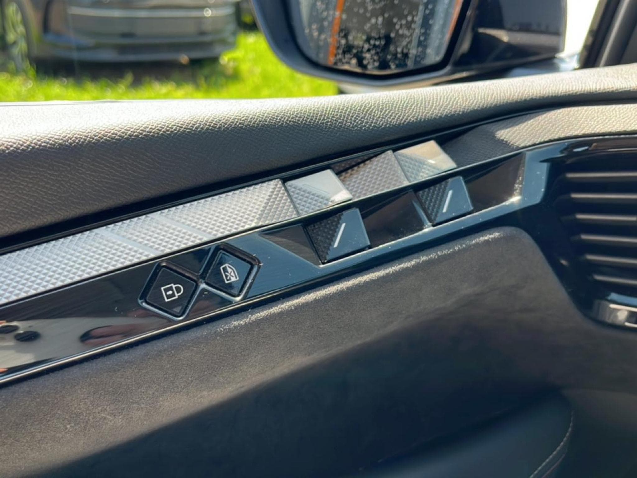 DS Automobiles DS4 E-TENSE 225 PERFORMANCE LINE + (2023) - Foto 20