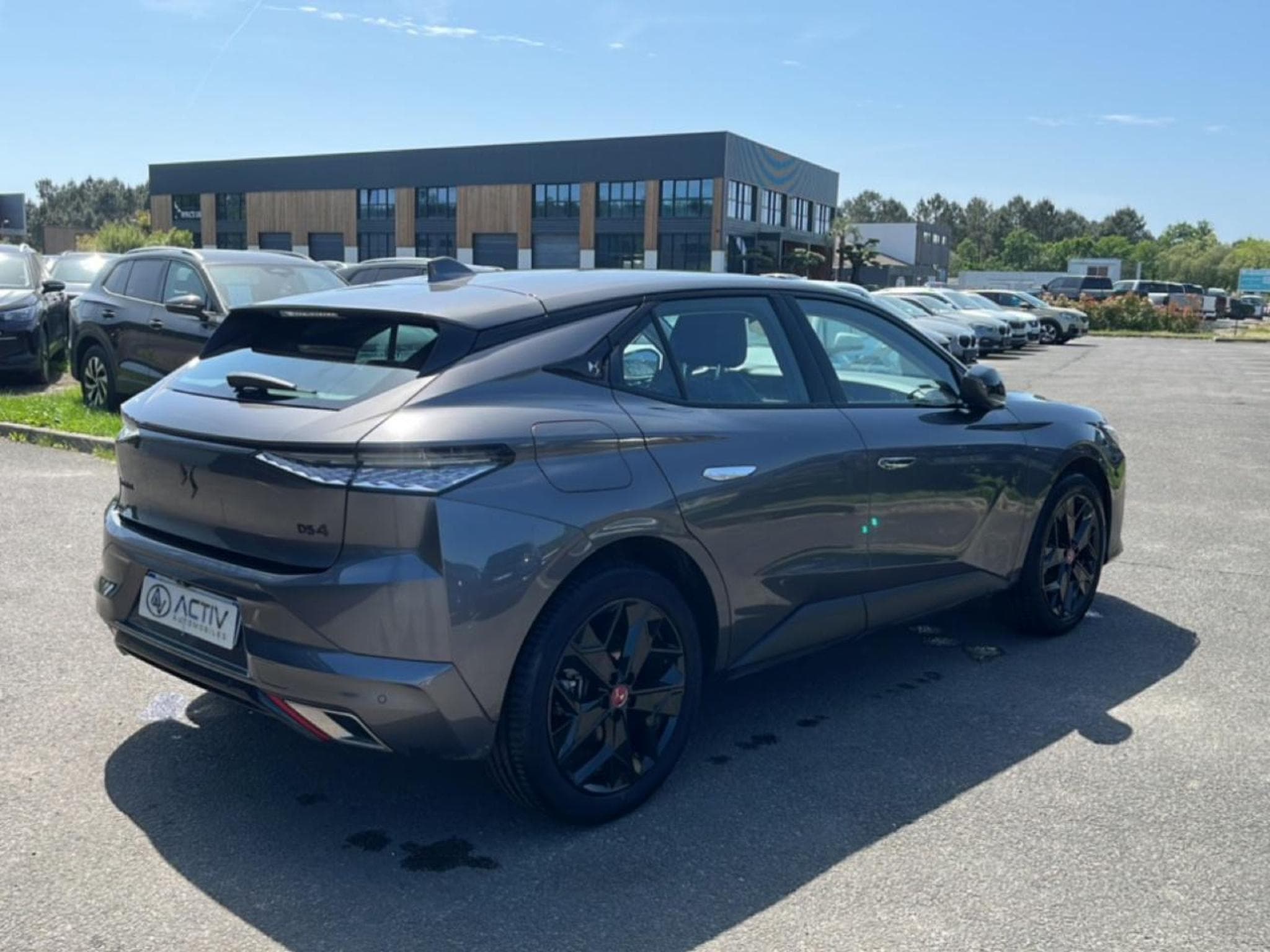 DS Automobiles DS4 E-TENSE 225 PERFORMANCE LINE + (2023) - Foto 5