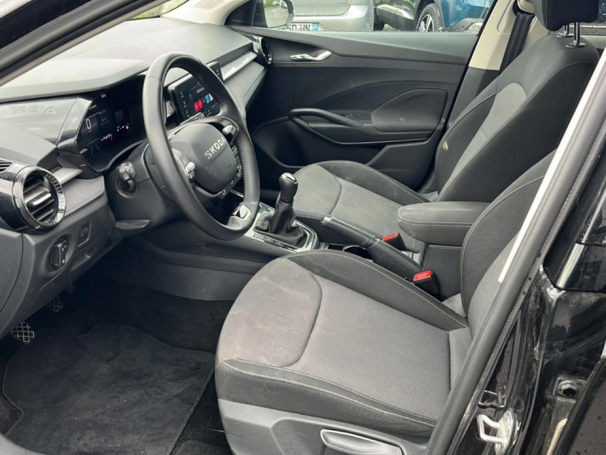Skoda FABIA 1.0 TSI EVO2 95 SELECTION (2025) - Foto 10