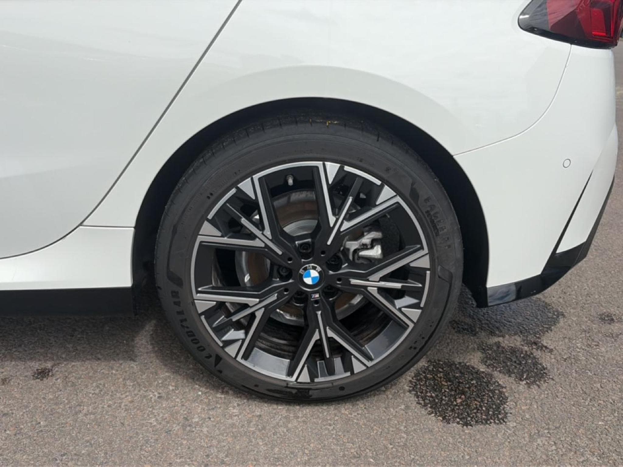 Bmw SERIE 1 (F70) 120DA 163 M SPORT DESIGN DKG7 (2025) - Foto 9