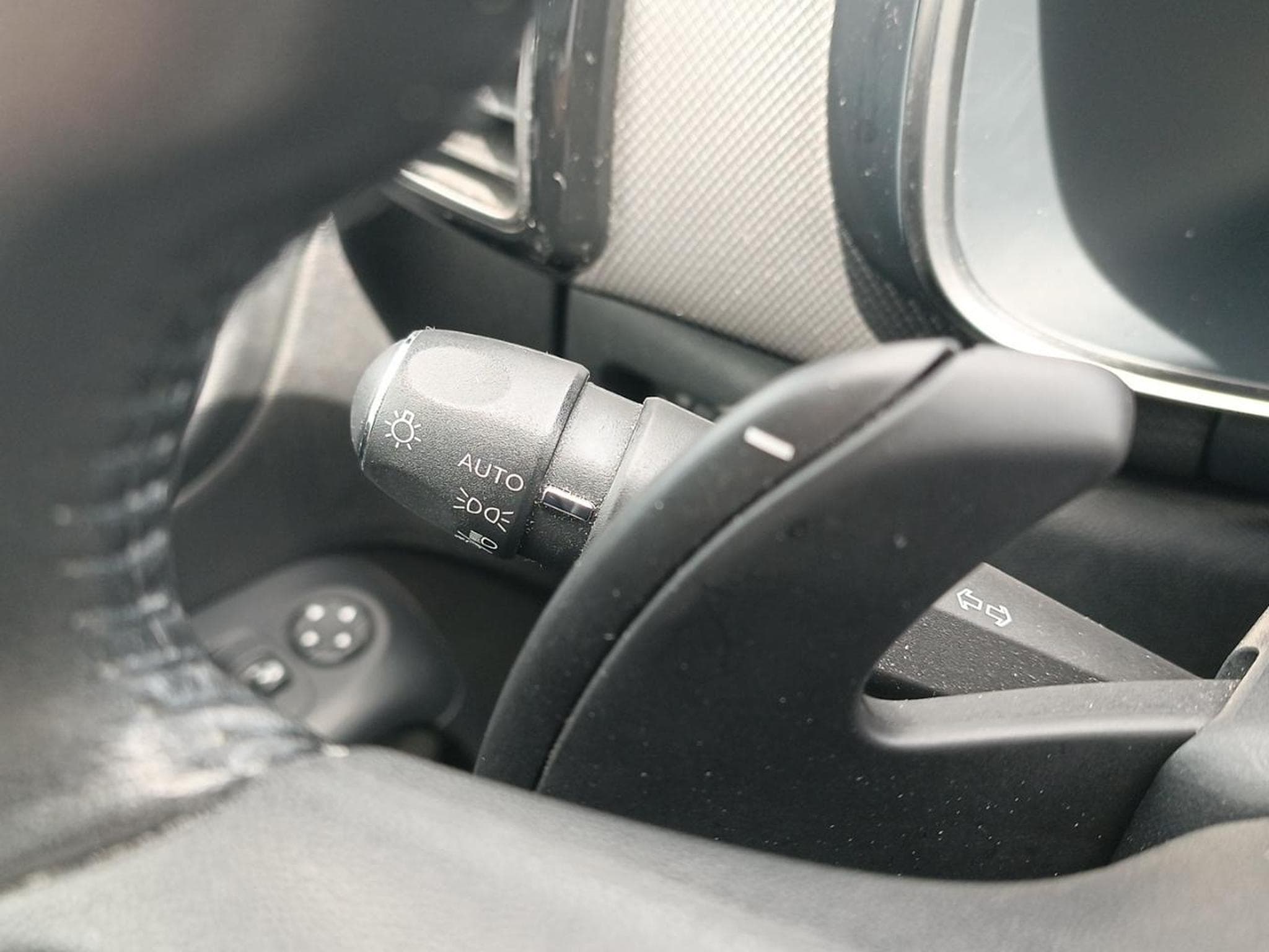 Citroen C5 AIRCROSS BLUEHDI 130 SHINE EAT8 (2023) - Foto 14