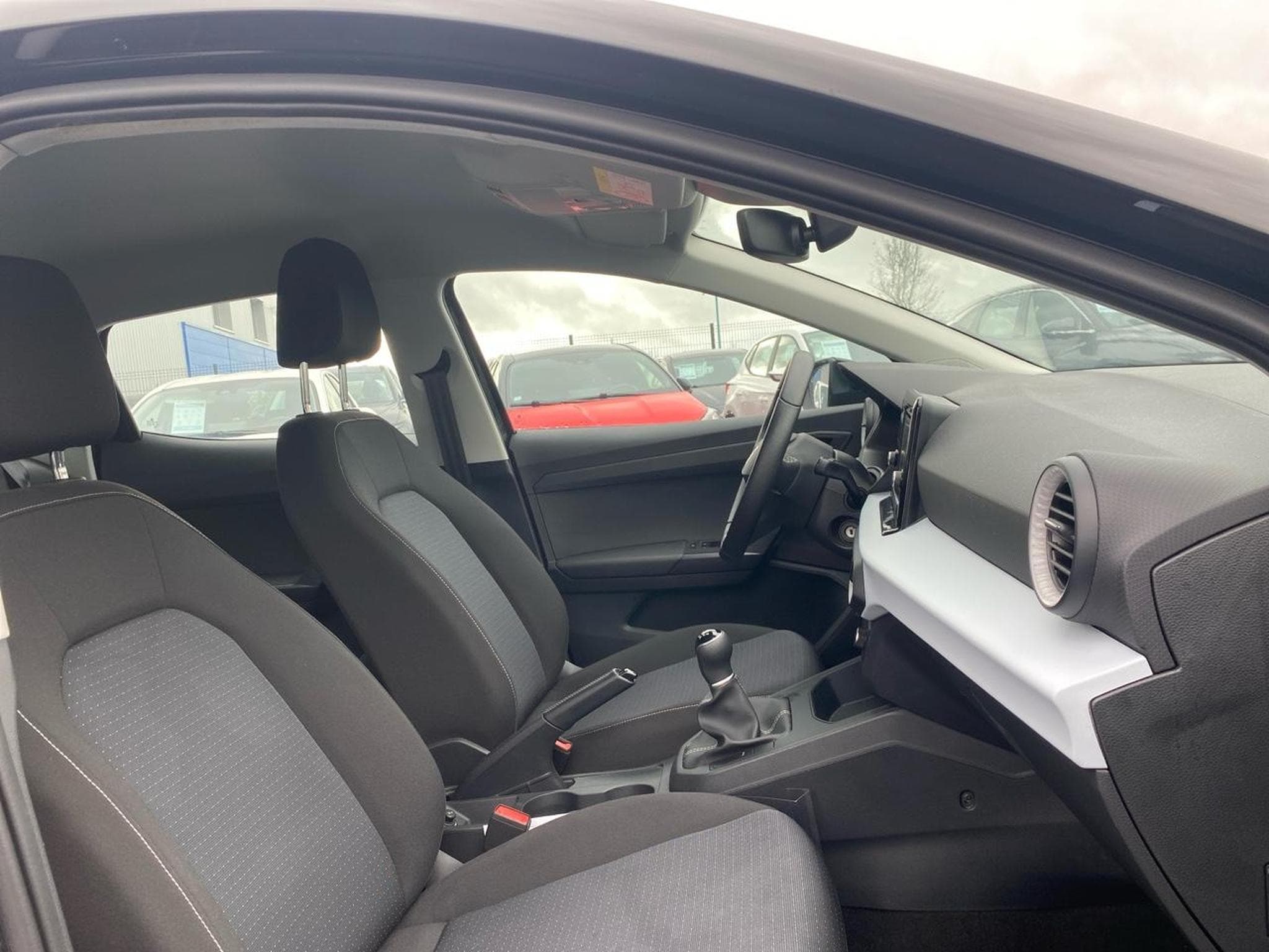 Seat IBIZA 1.0 TSI 95 COPA (2025) - Photo 12