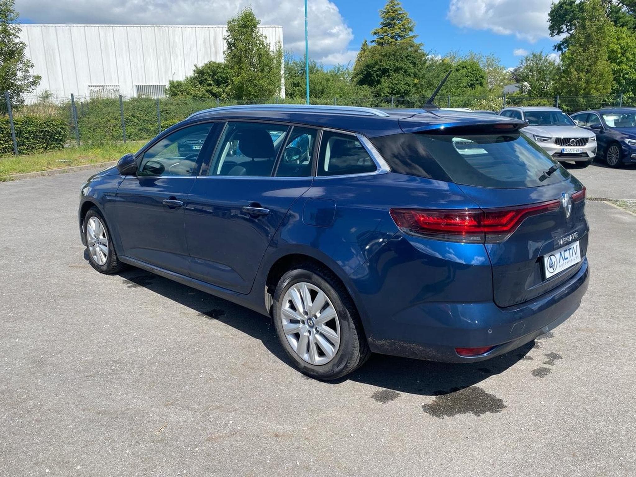Renault MEGANE IV ESTATE 1.6 E-TECH PLUG-IN 160 EVOLUTION (2022) - Photo 7