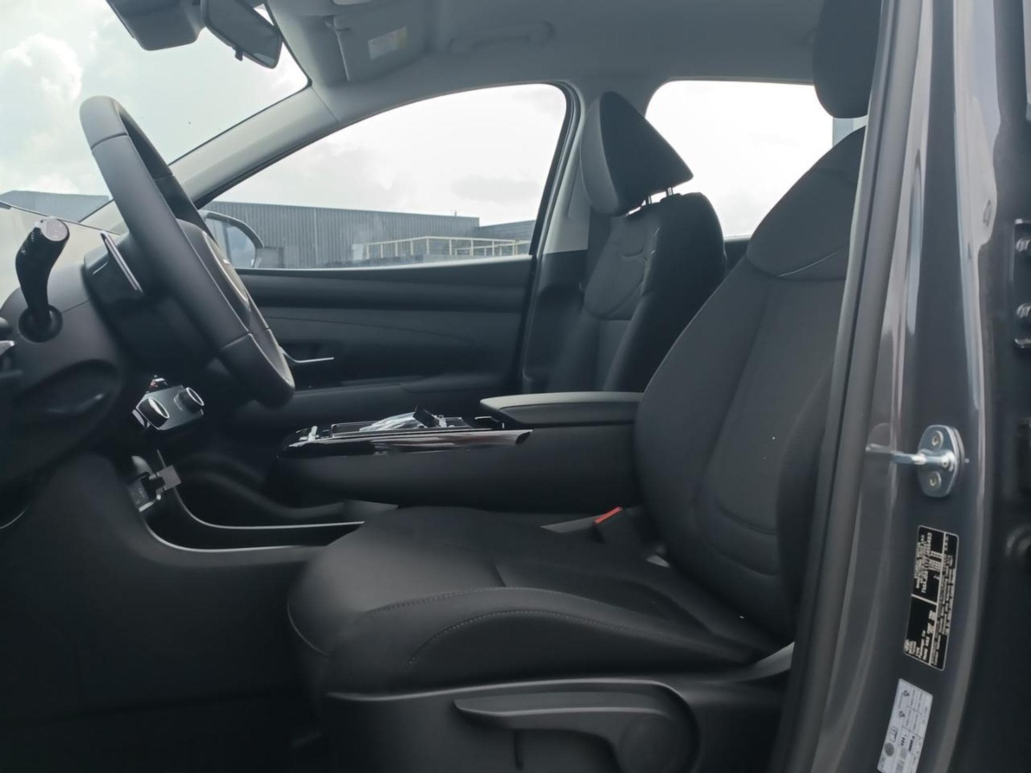 Hyundai TUCSON 1.6 T-GDI 239 HYBRID INTUITIVE (2026) - Foto 13