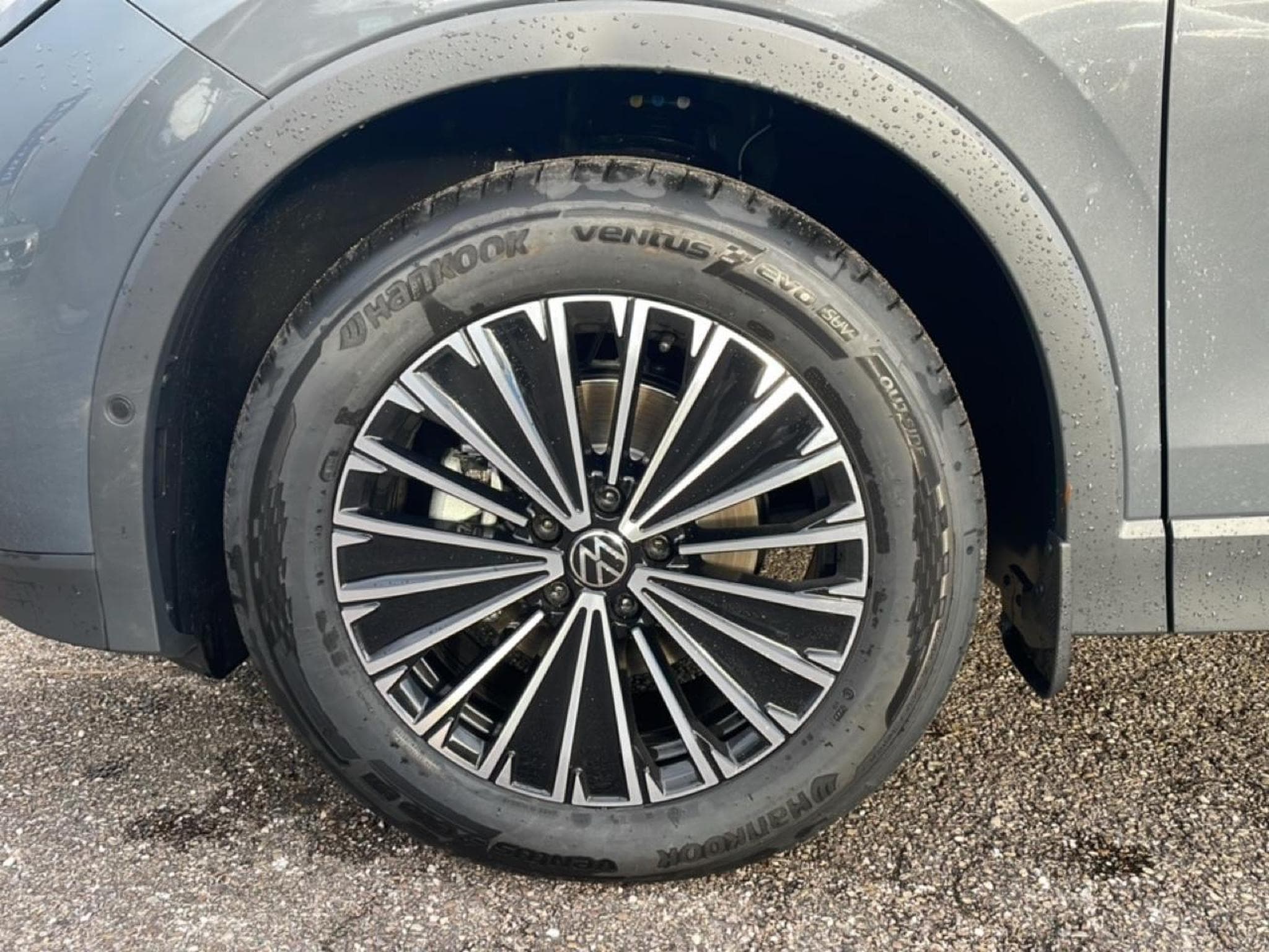 VW TIGUAN 1.5 ETSI 150 LIFE DSG7 (2025) - Foto 10