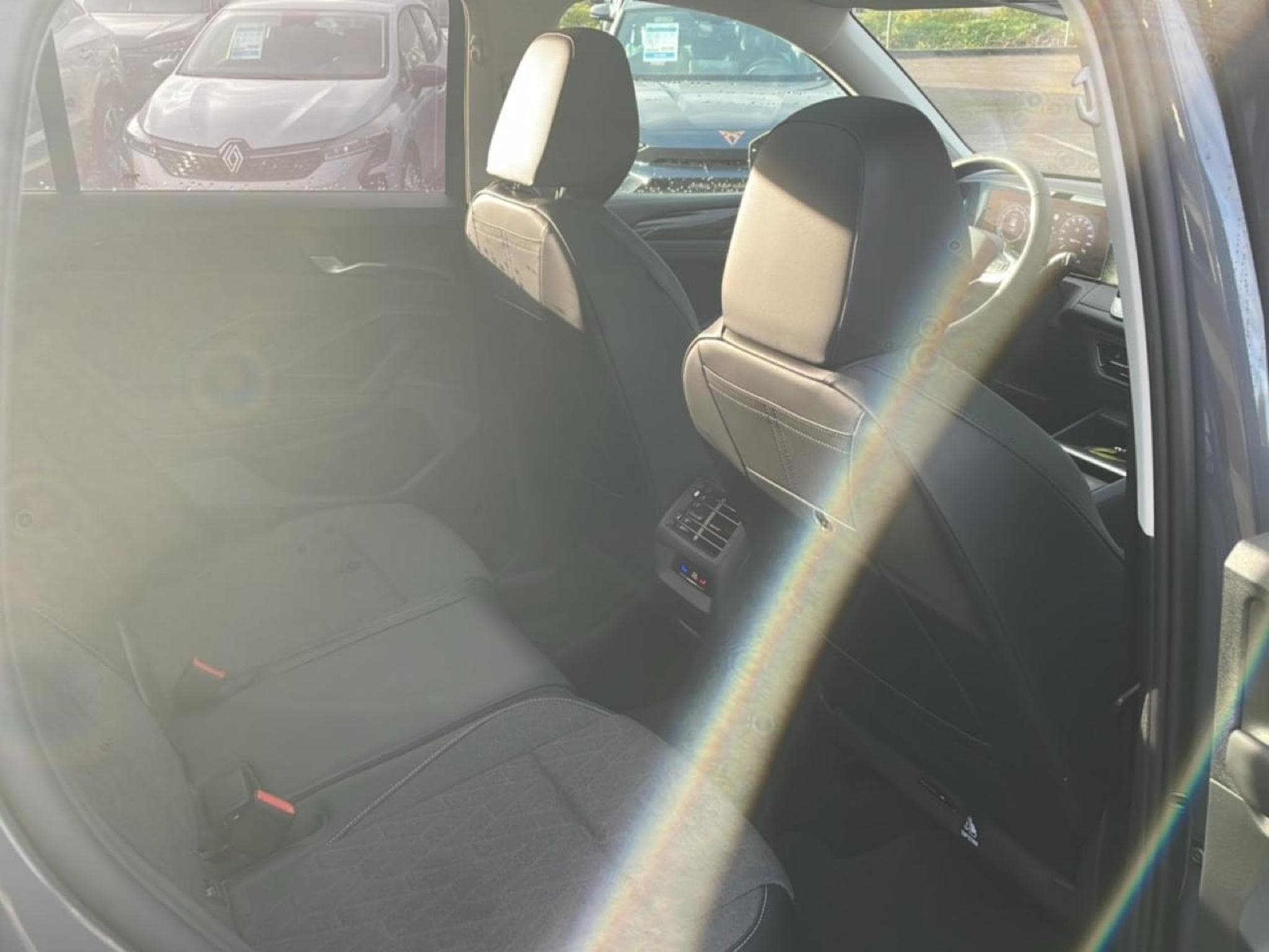 VW TIGUAN 1.5 ETSI 150 LIFE DSG7 (2025) - Foto 13
