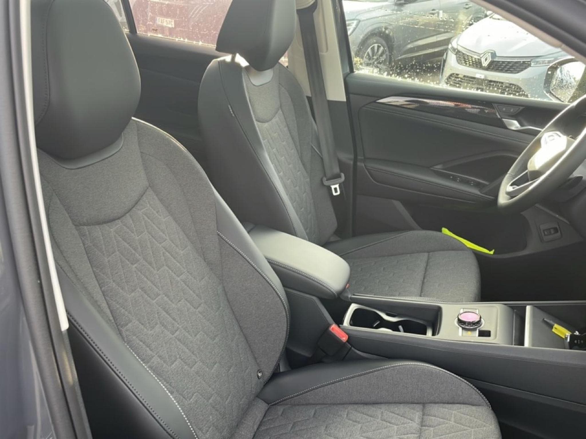 VW TIGUAN 1.5 ETSI 150 LIFE DSG7 (2025) - Foto 16