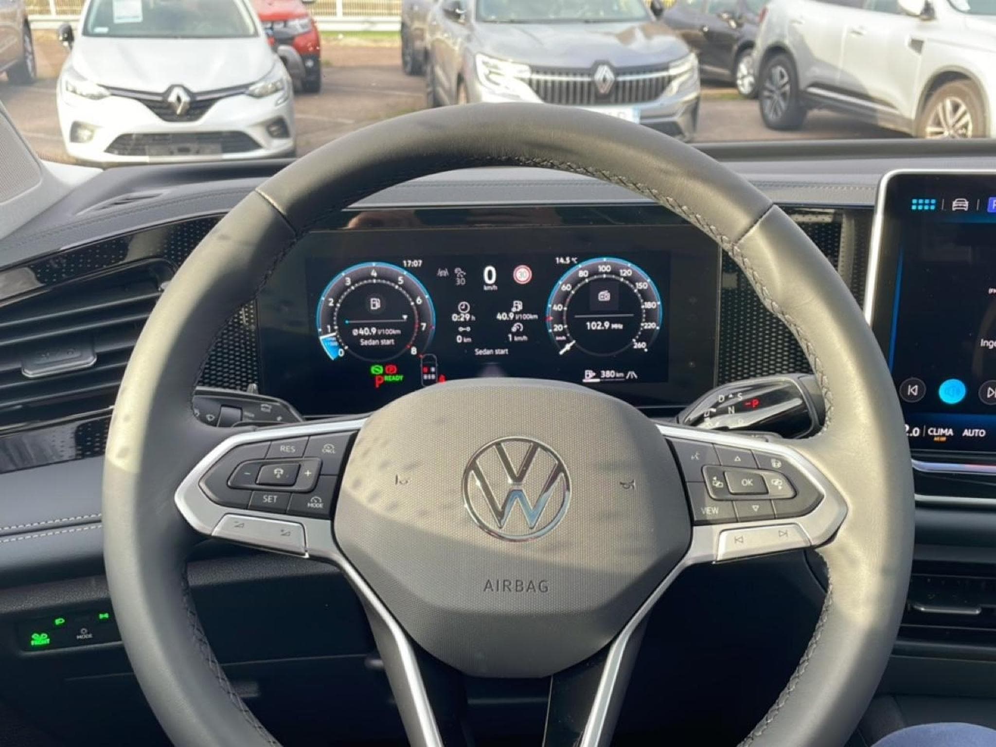 VW TIGUAN 1.5 ETSI 150 LIFE DSG7 (2025) - Foto 19
