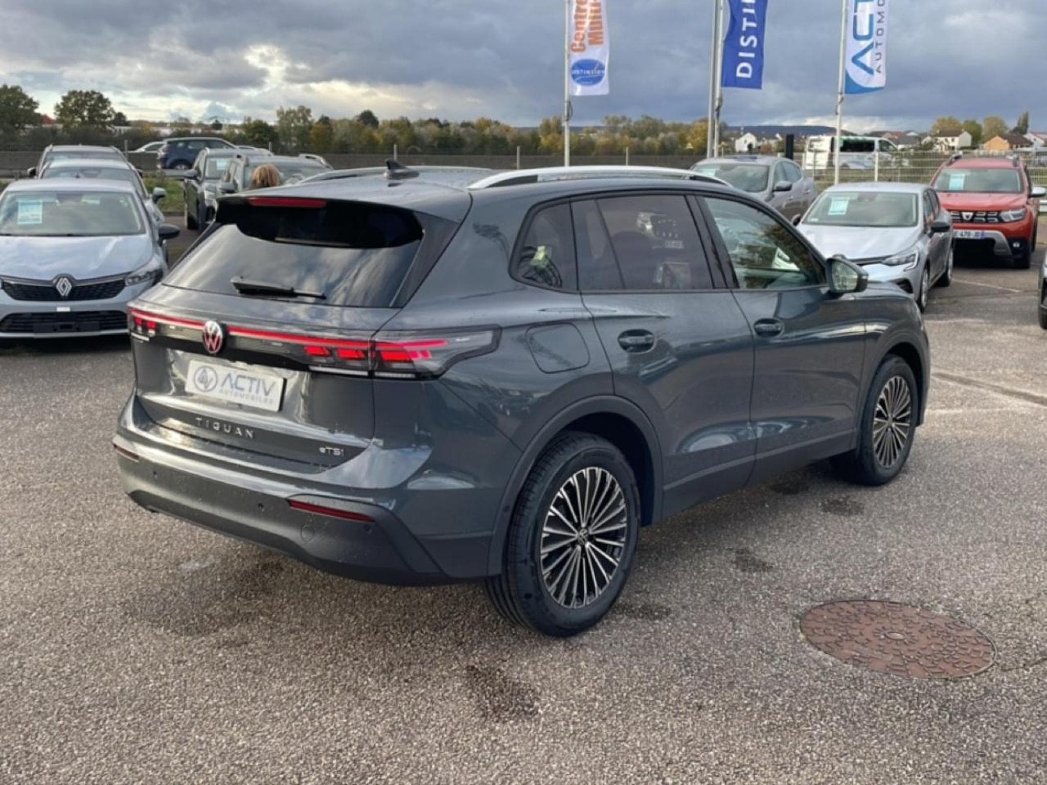 VW TIGUAN 1.5 ETSI 150 LIFE DSG7 (2025) - Foto 5