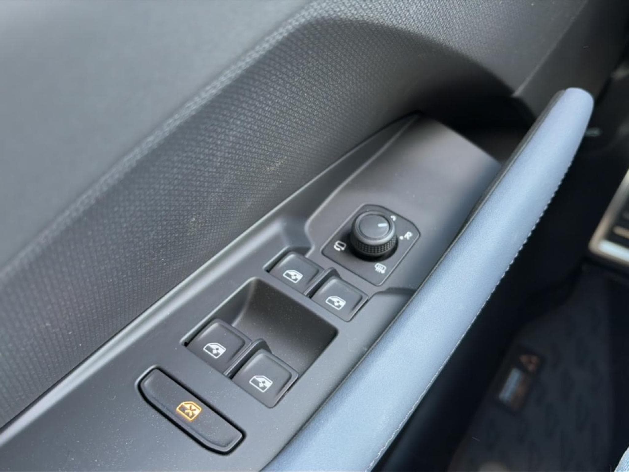 Cupra TERRAMAR 1.5 ETSI HYBRID 150 V DSG7 (2026) - Photo 13